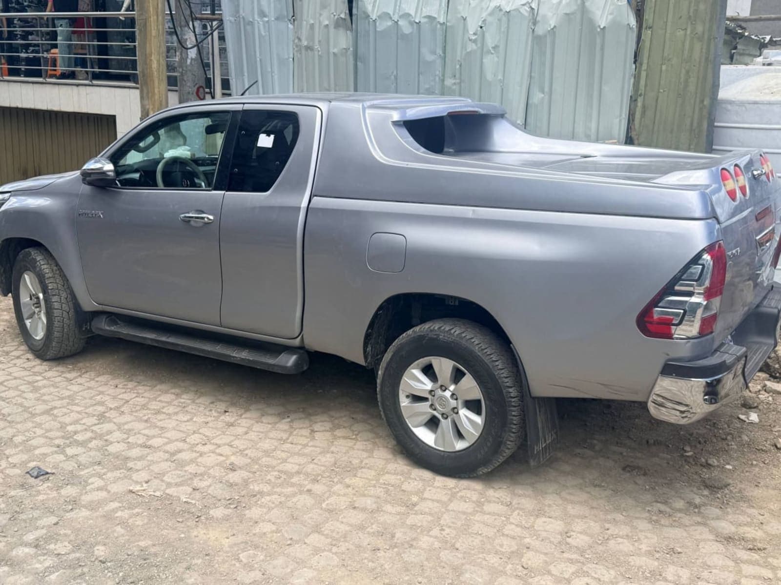 2019 TOYOTA HILUX RiVO king-cab โ photo 2