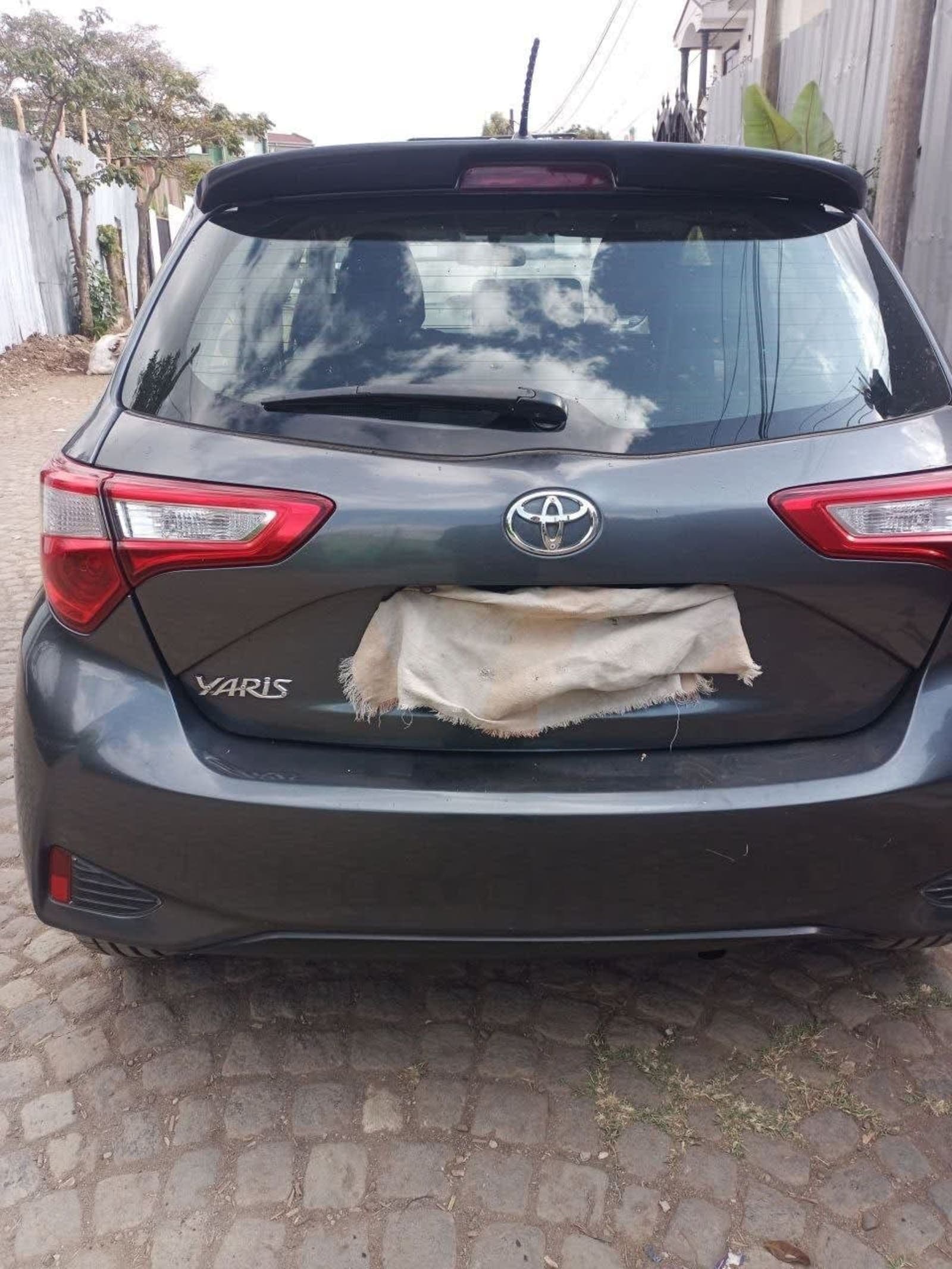 2020 Toyota Yaris kompact — photo 2