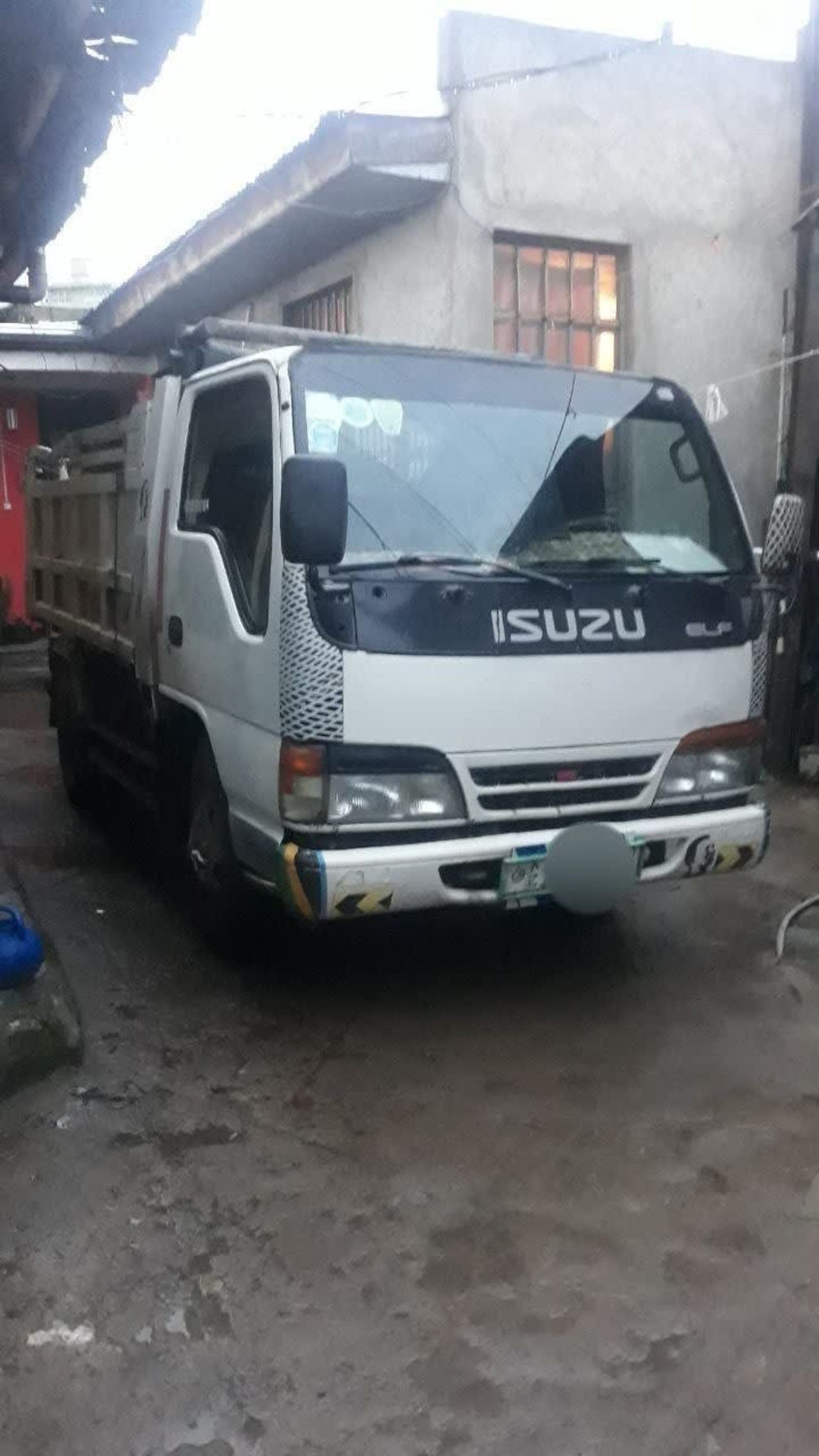1998 Isuzu Duda 4/3