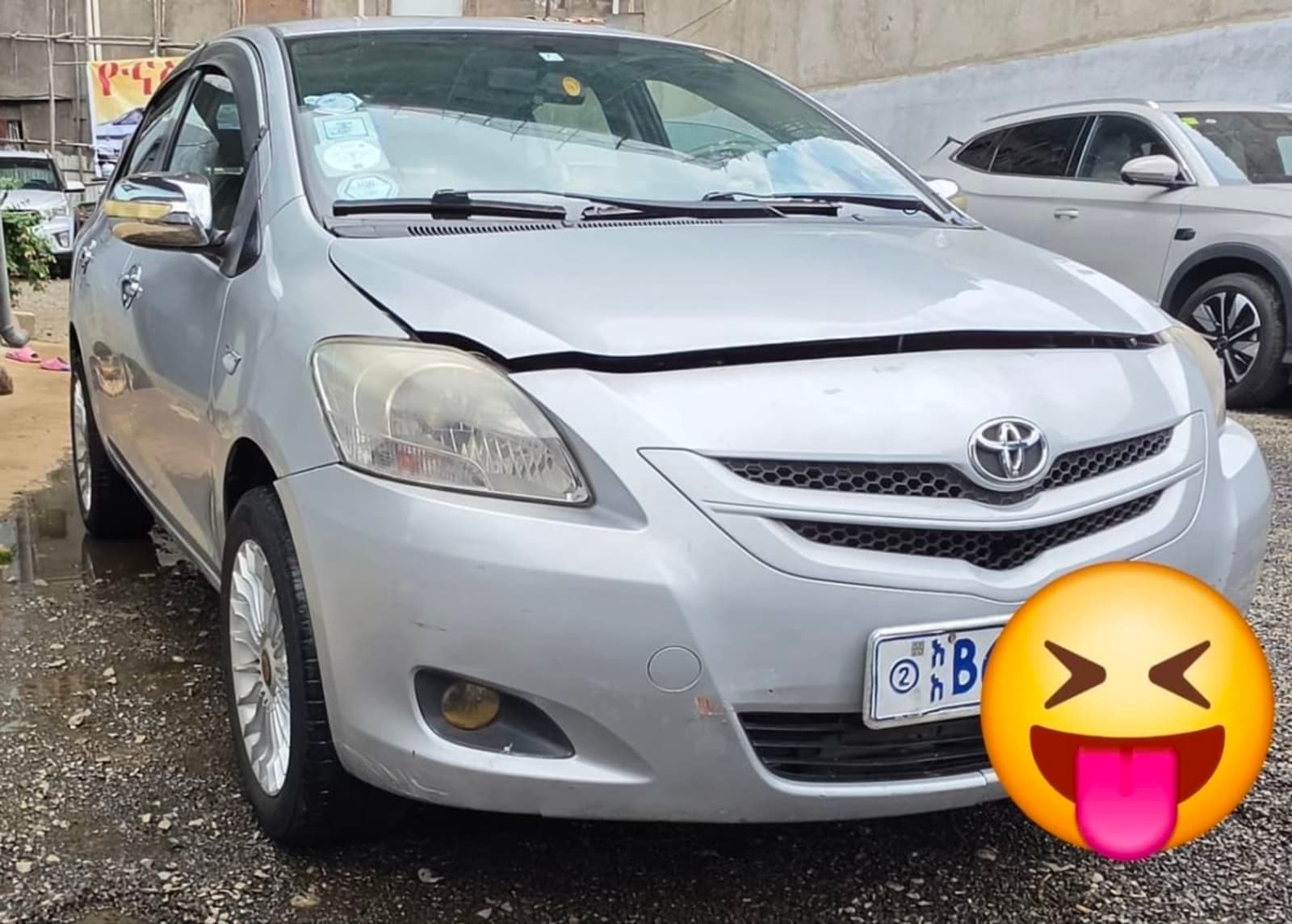 2010 Toyota Yaris Belta — photo 1