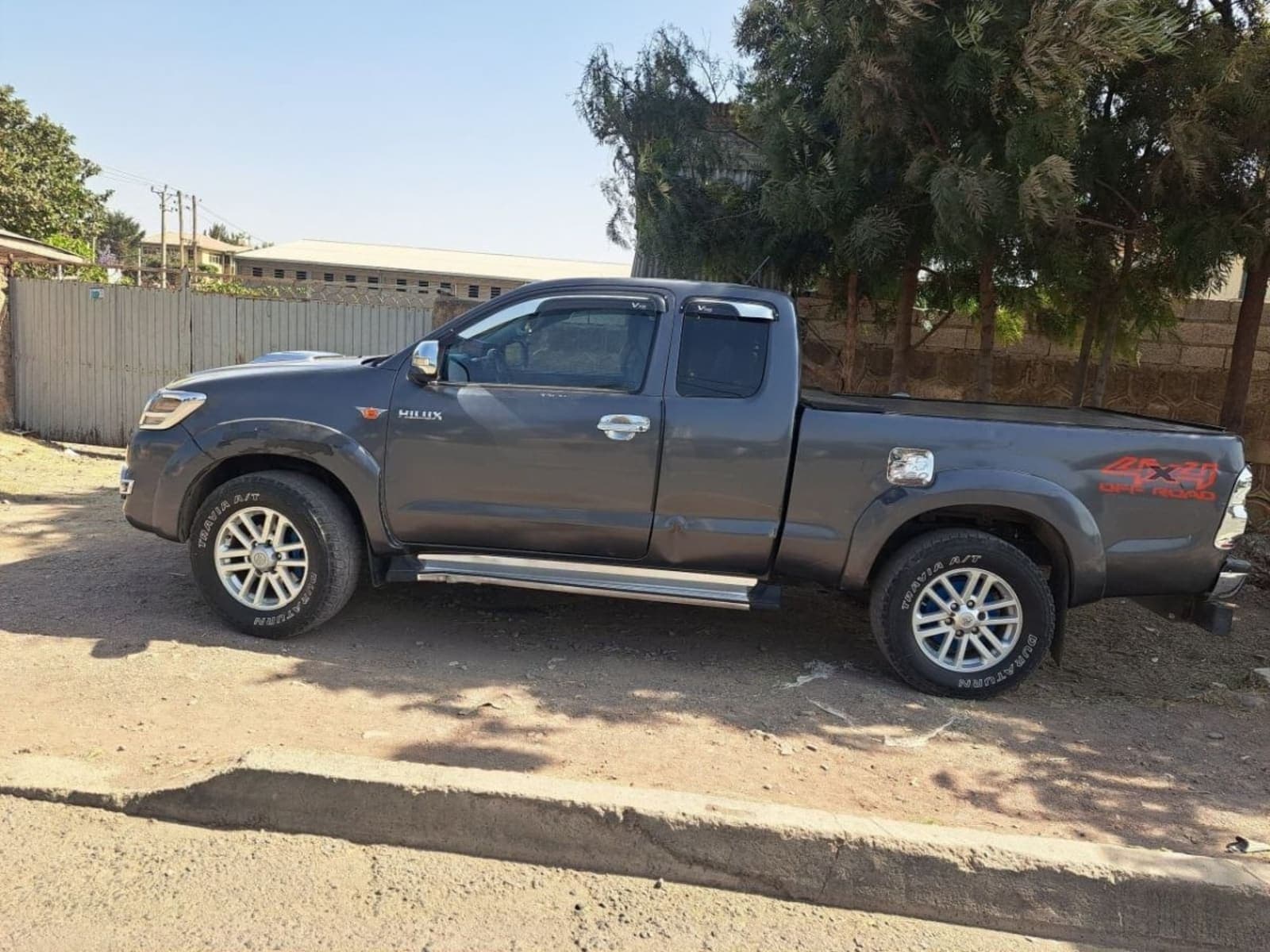 2015 Toyota Hilux — photo 8