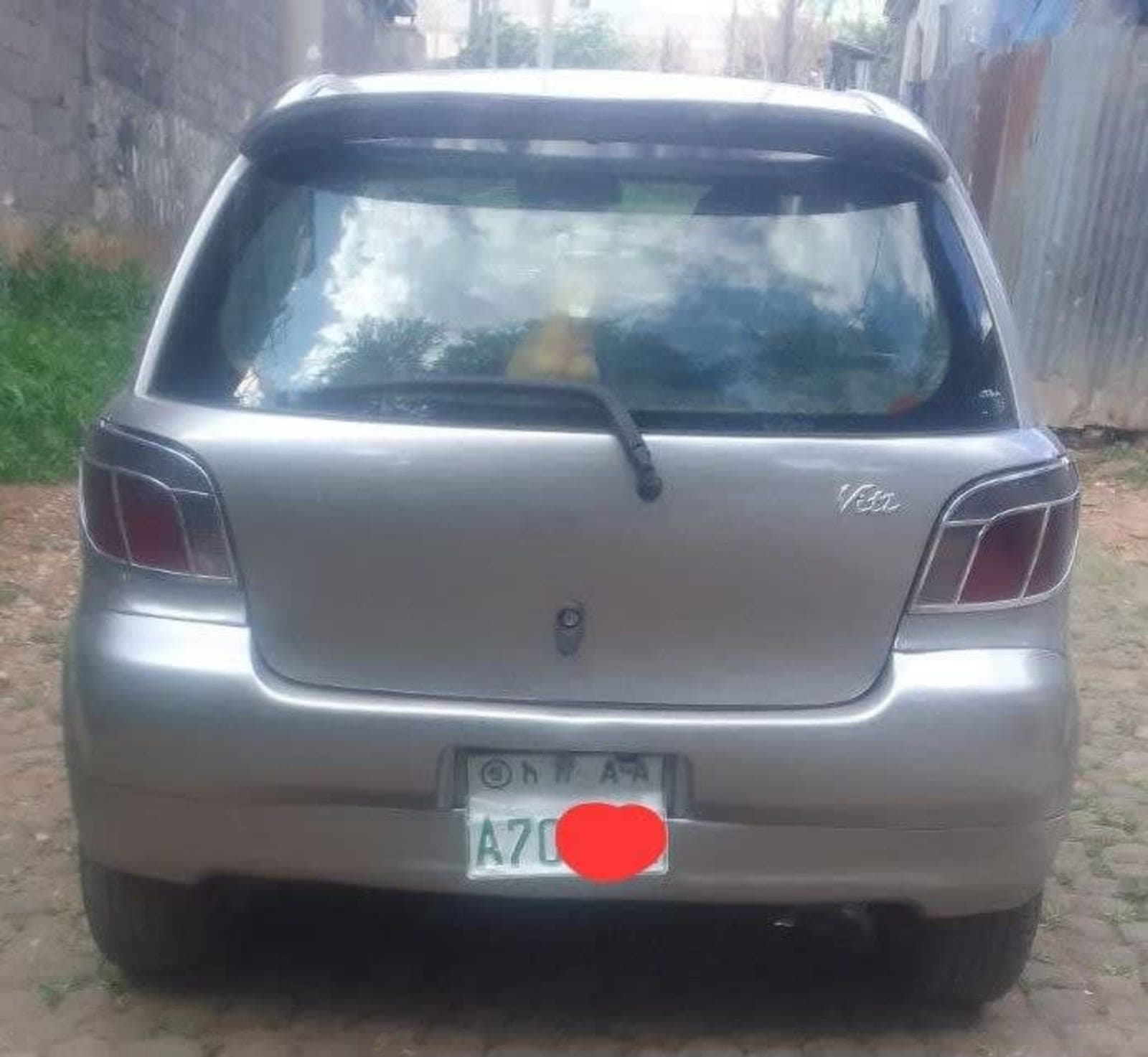 2001 TOYOTA VITZ — photo 4