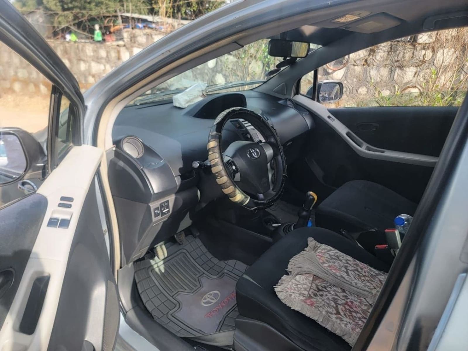 2007 Toyota Compact — photo 6