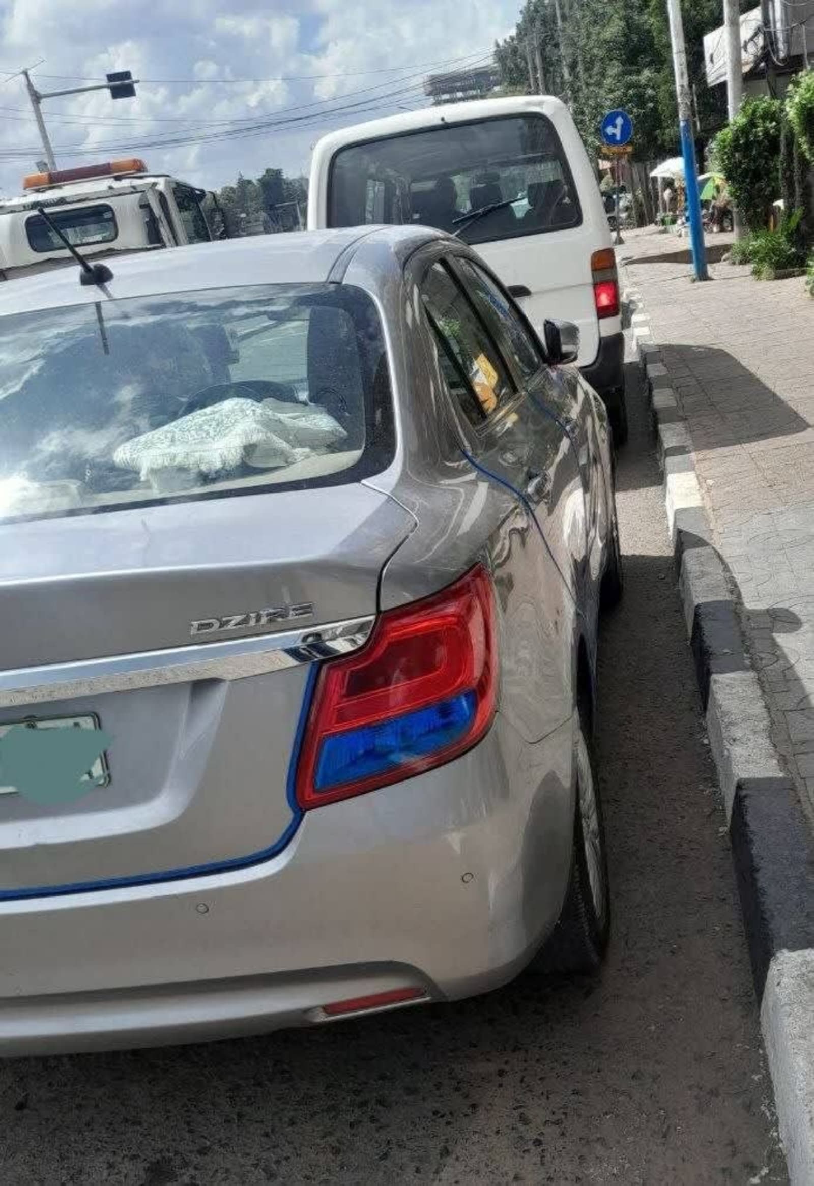 2021 Suzuki Dzire — photo 8