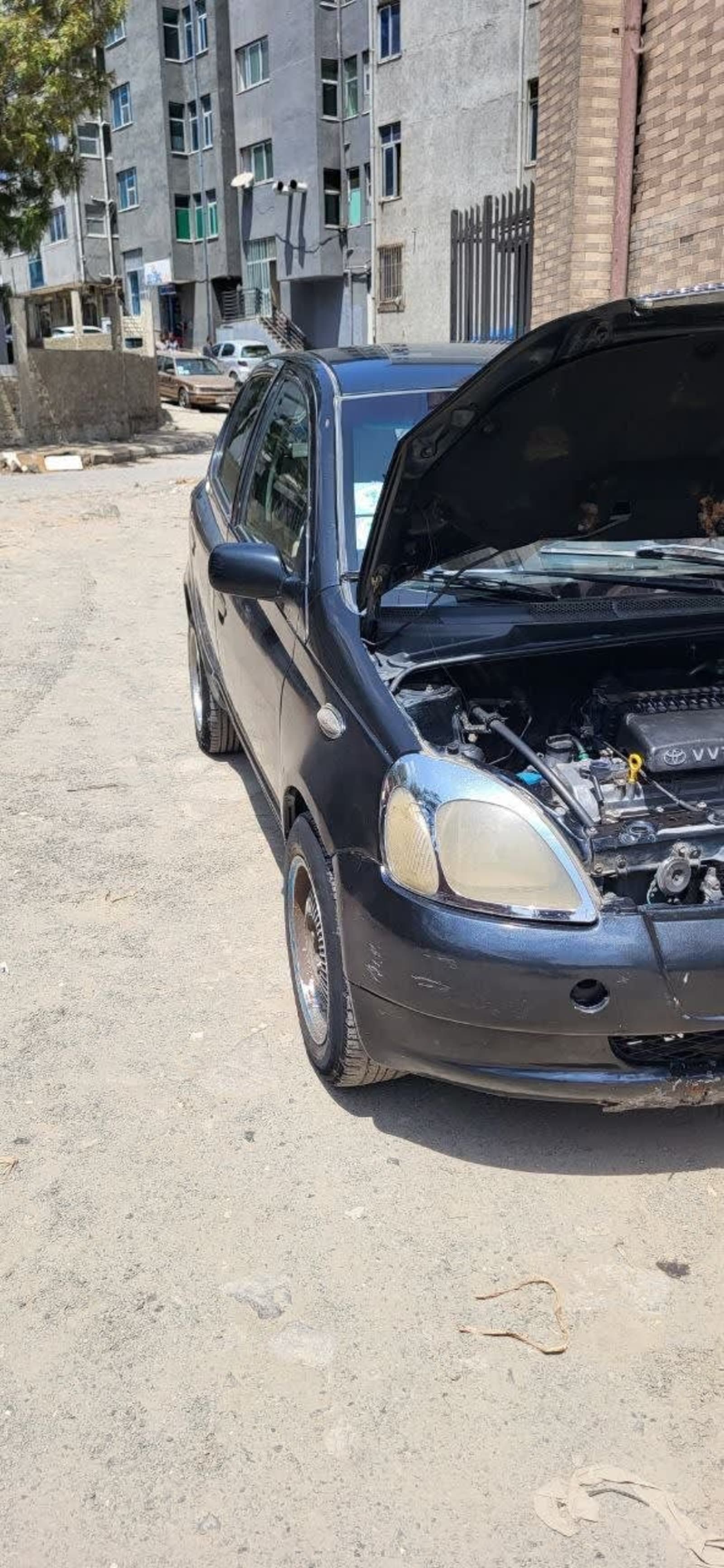 2002 Toyota Vitz — photo 4