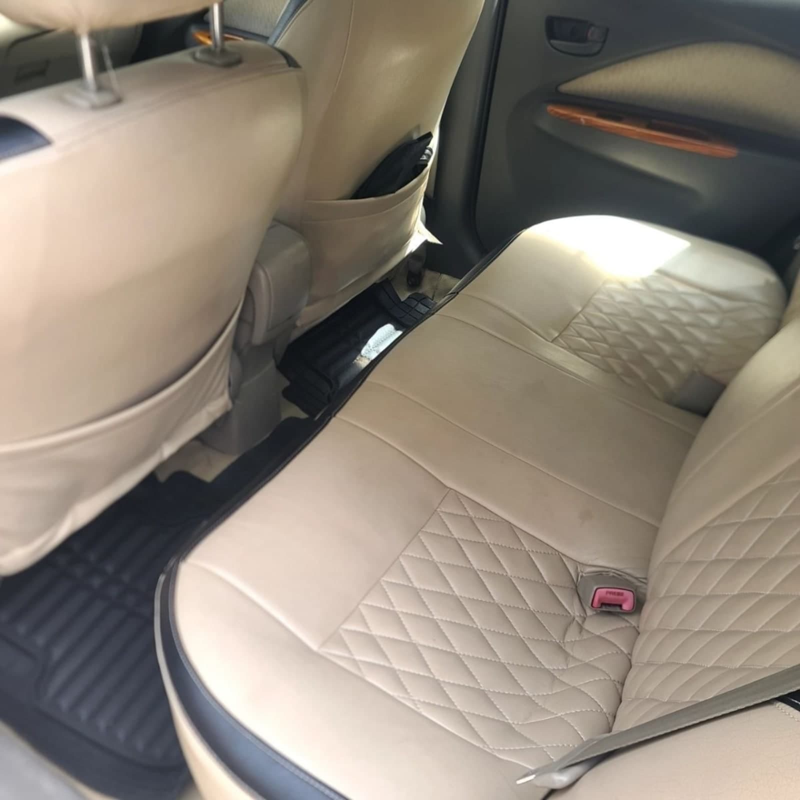 2009 Toyota Yaris Belta — photo 2