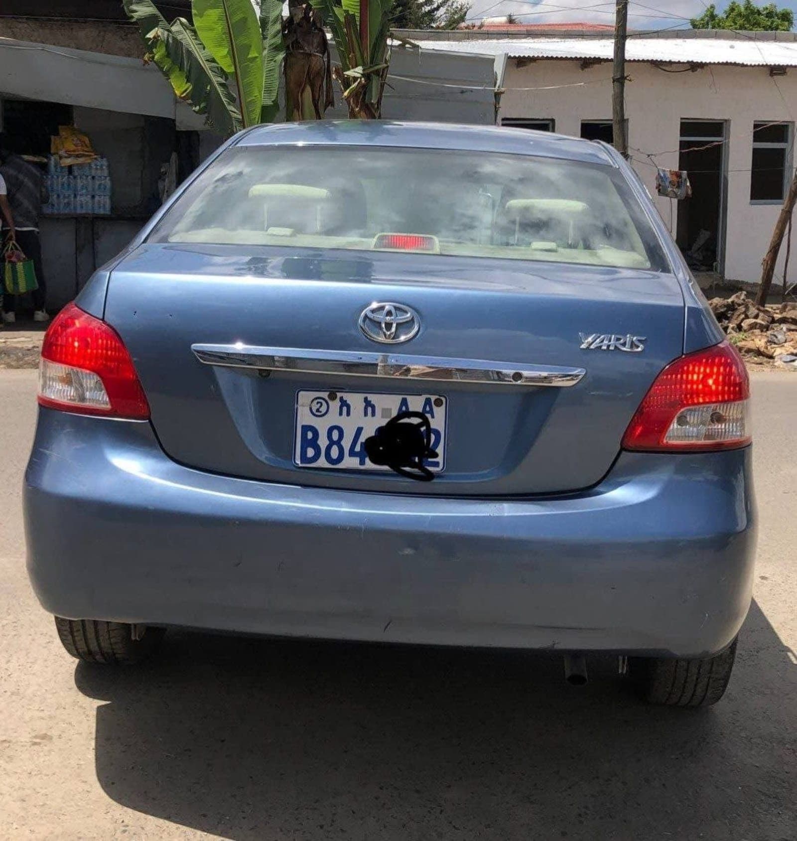 2011 Toyota Yaris Belta — photo 4