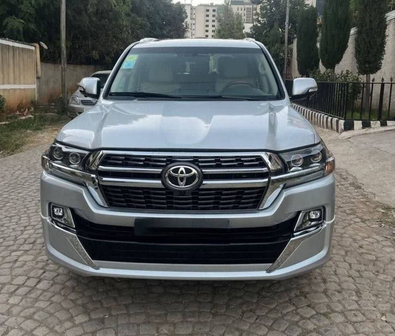 2016 Toyota Landcruiser V-XR — photo 5