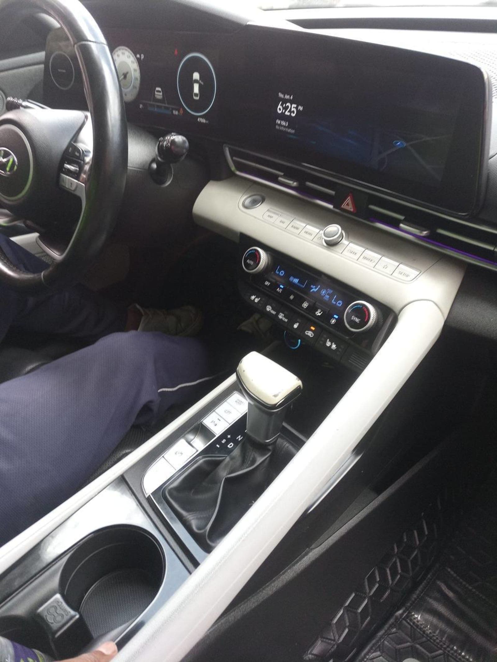 2021 Hyundai Avante N-Line — photo 2