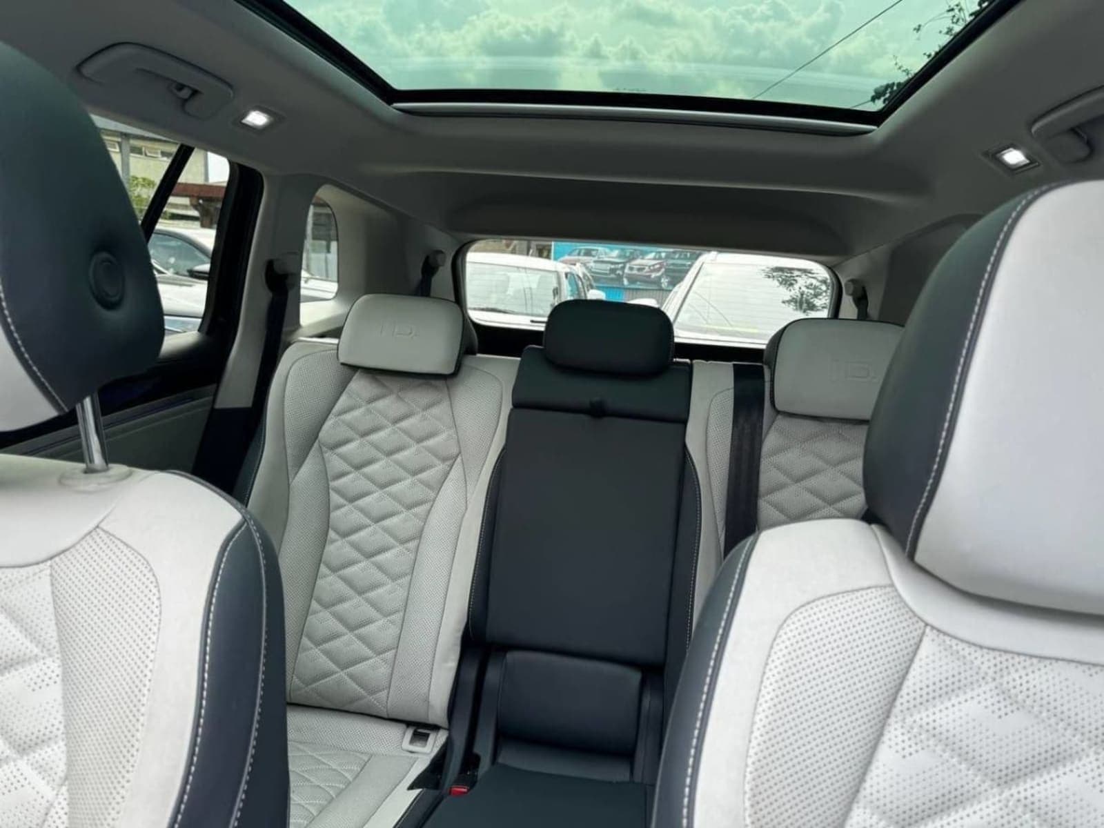 2024 Volkswagen ID.6 Crozz Pro — photo 4