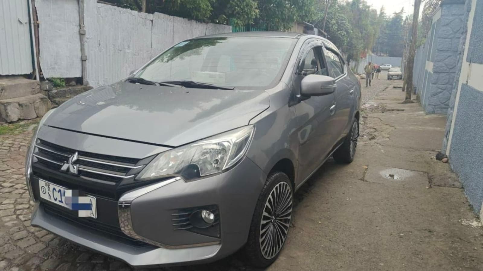 2022 Mitsubishi Attrage — photo 3