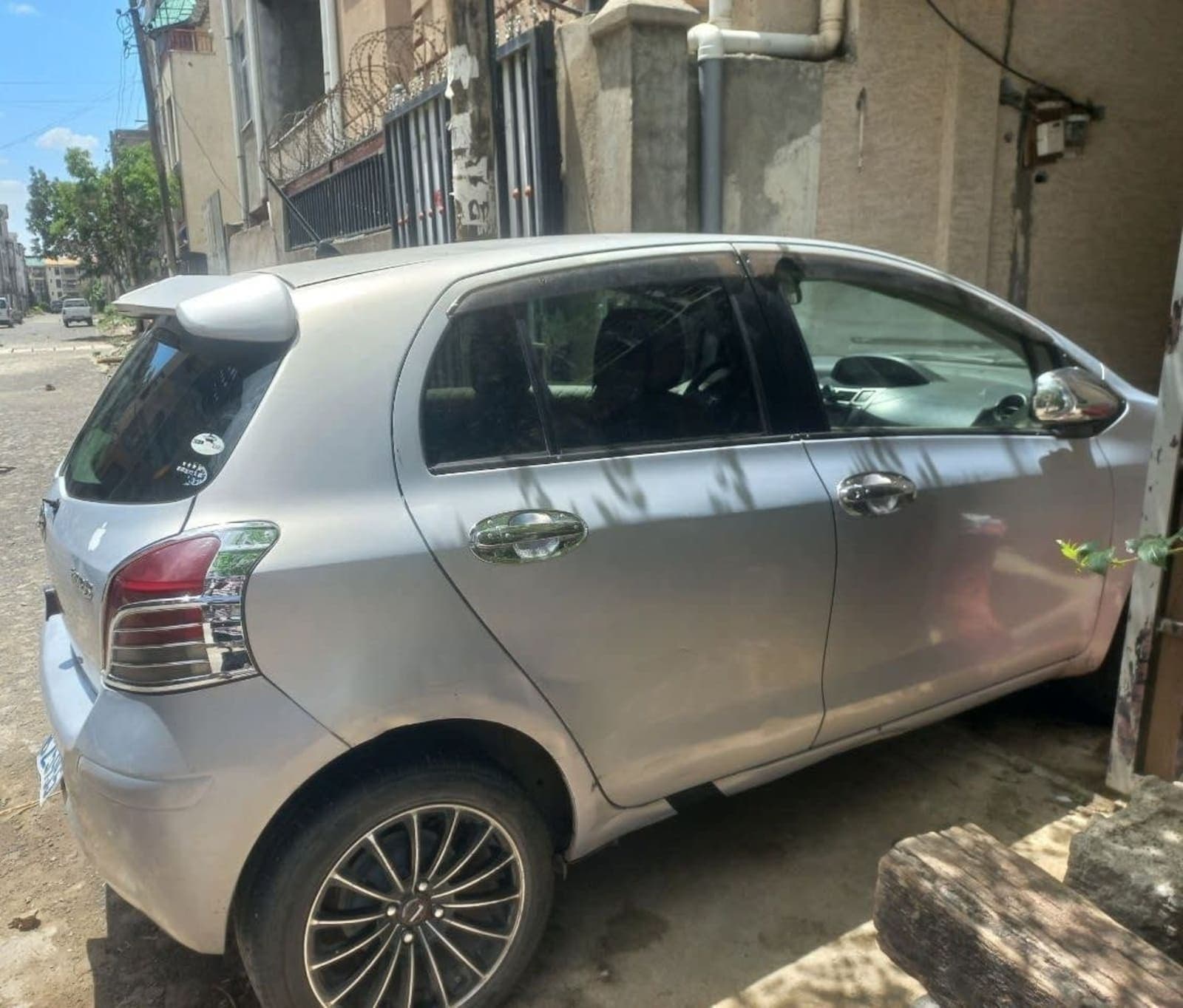 2008 Toyota Yaris Compact — photo 3