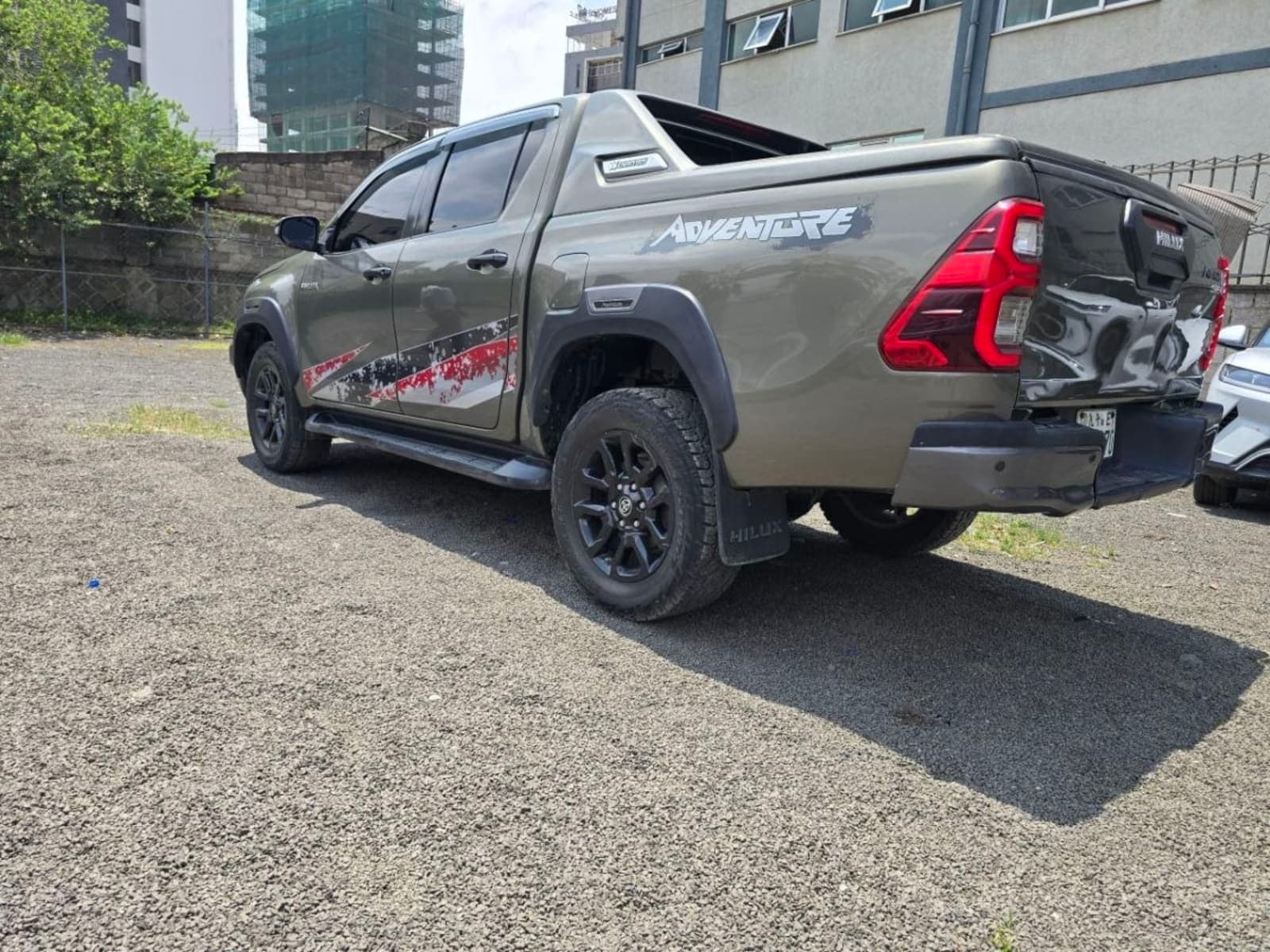 2022 Toyota Hilux Adventure — photo 4