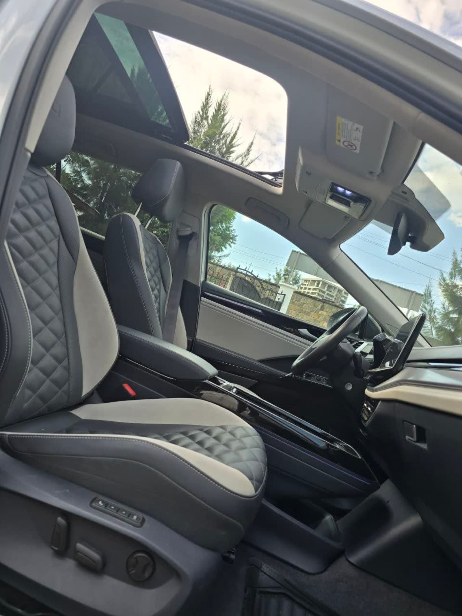 2024 VOLKSWAGEN ID.6 Crozz Pro EV — photo 7