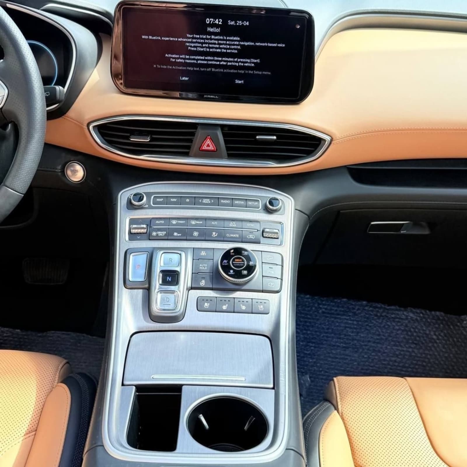 2023 Hyundai Santafe — photo 2