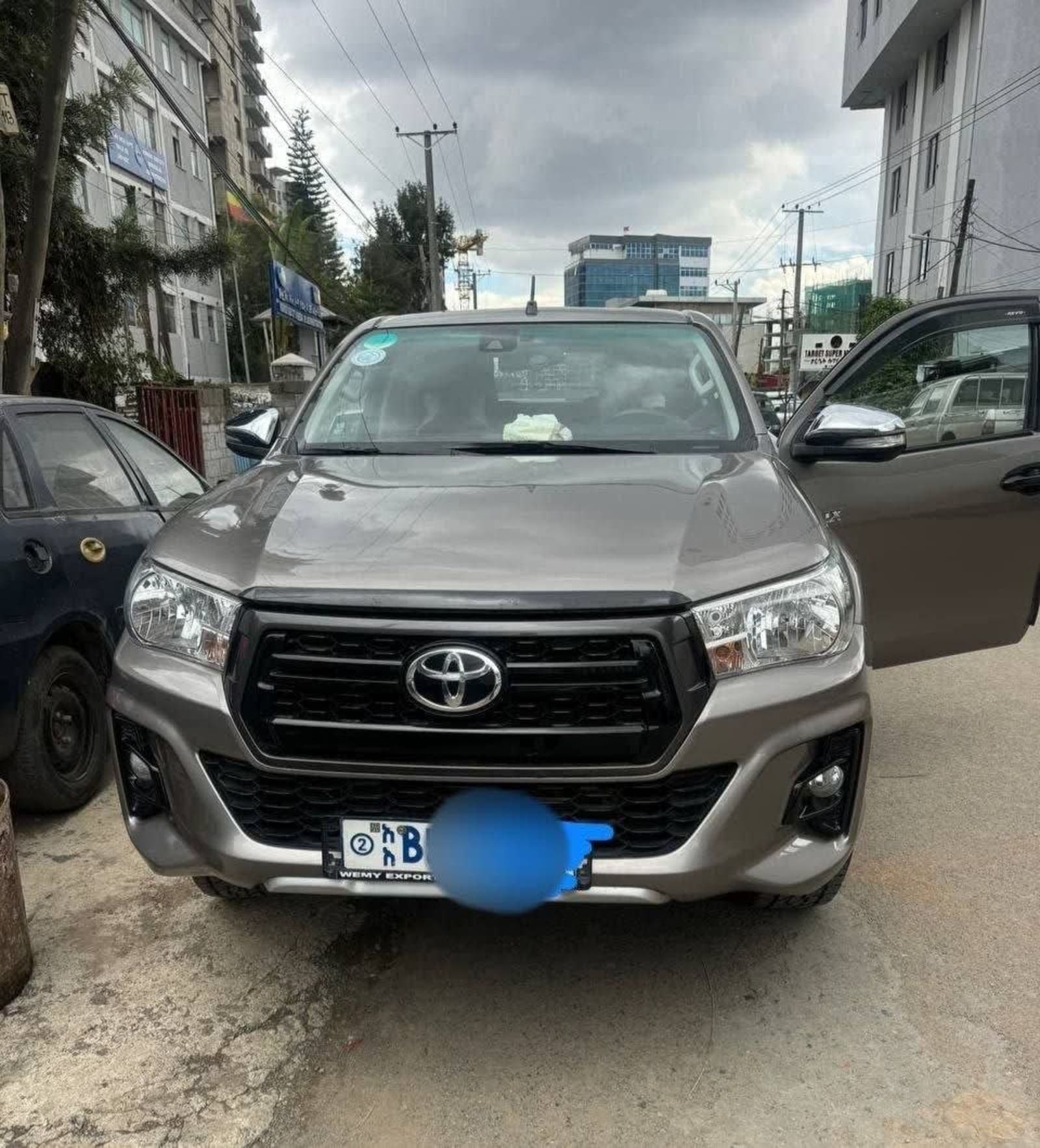 2020 TOYOTA HILUX — photo 8
