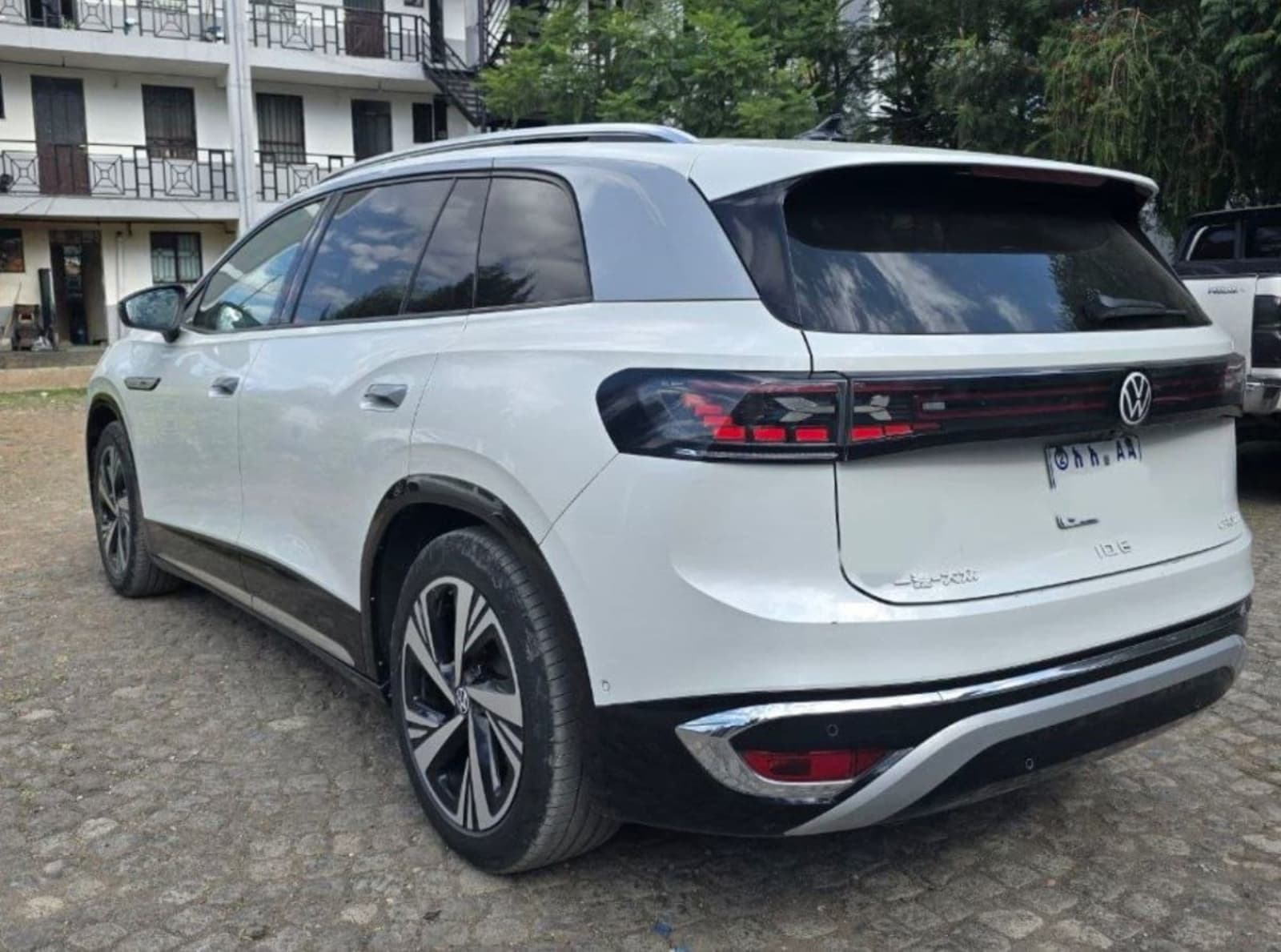2024 Volkswagen ID.6 Crozz Pro — photo 4
