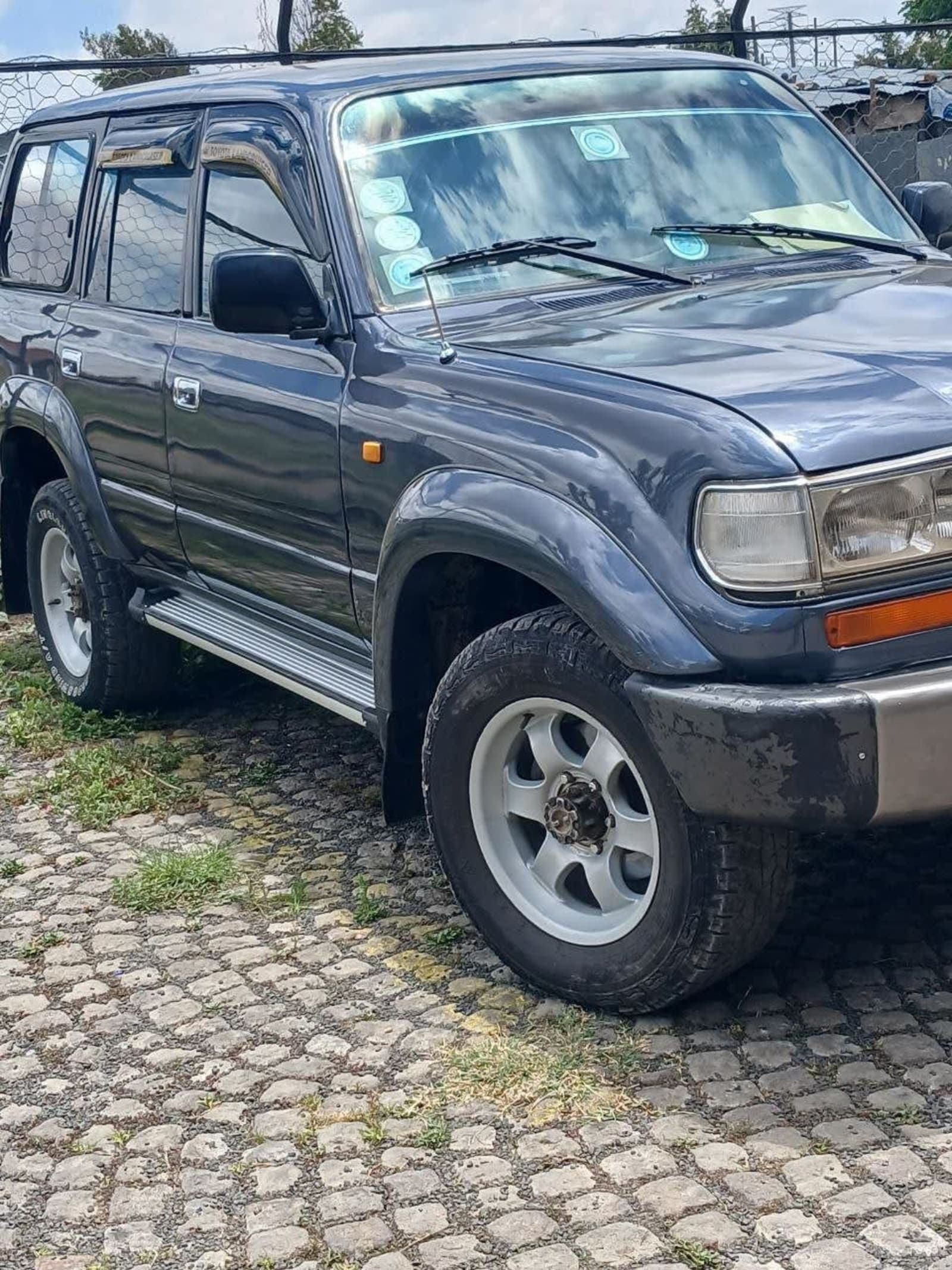 1998 Toyota Cobreza — photo 1