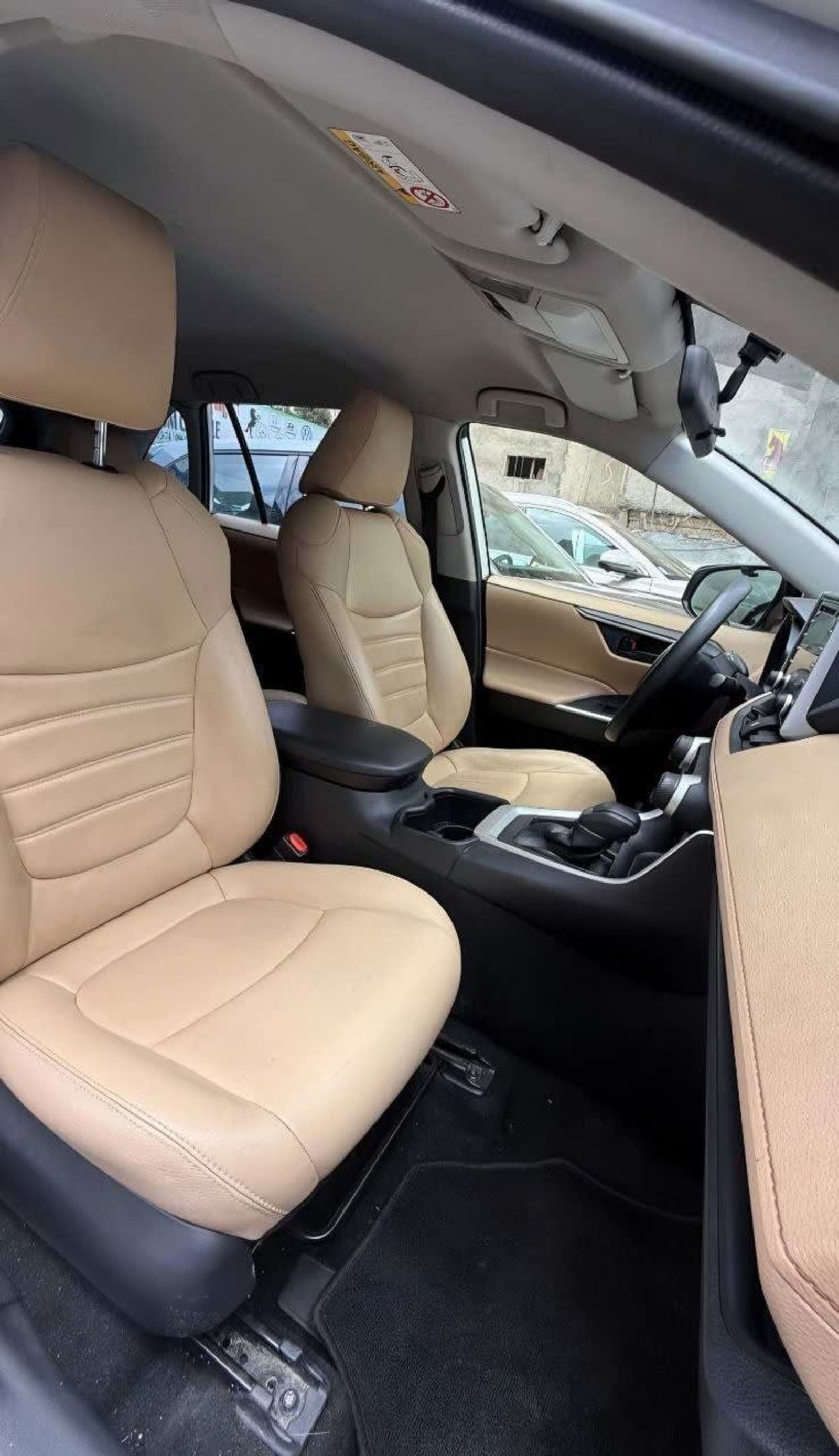 2022 Toyota Rav4 — photo 1