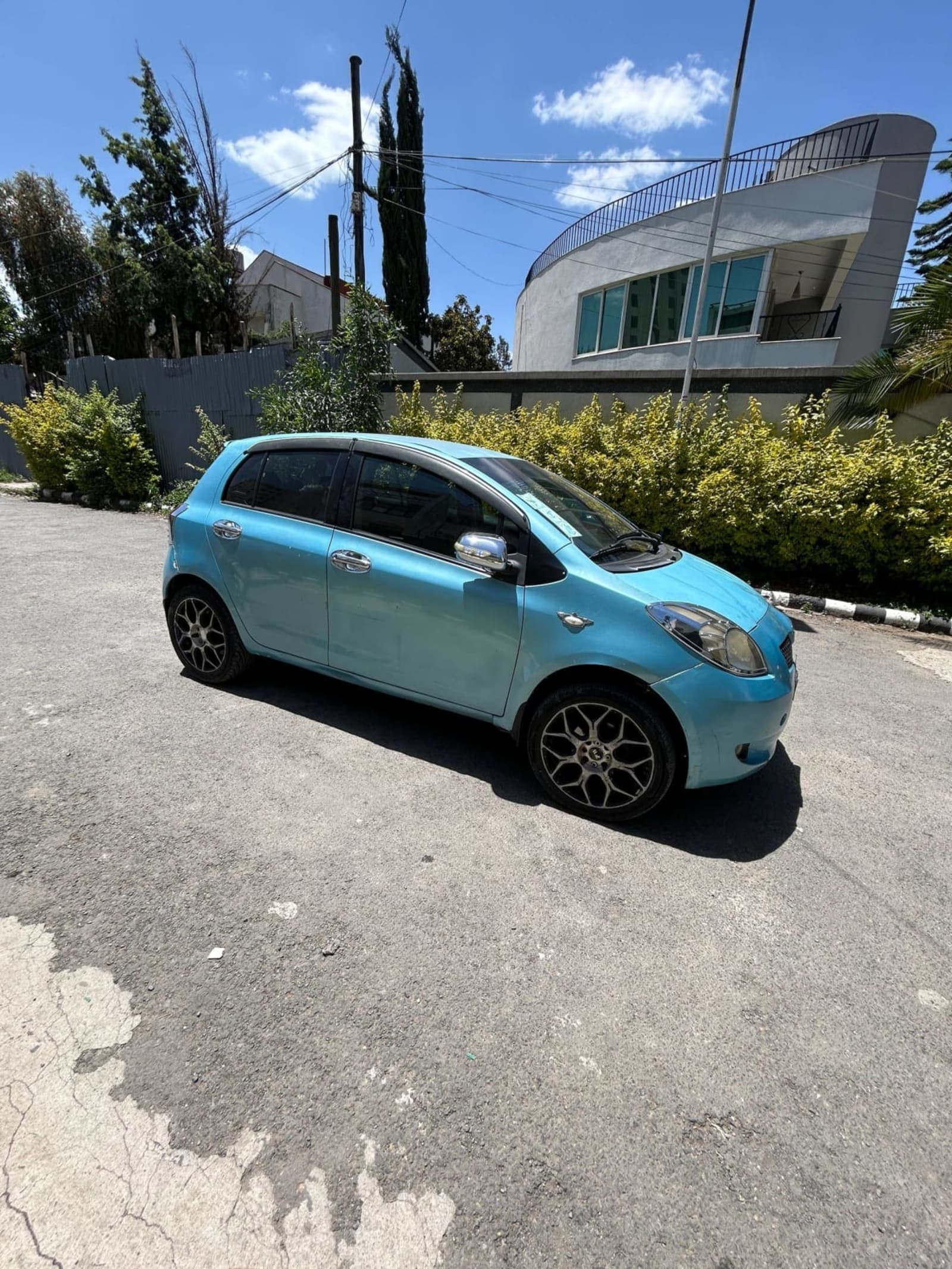 2007 Toyota Yaris compact — photo 4