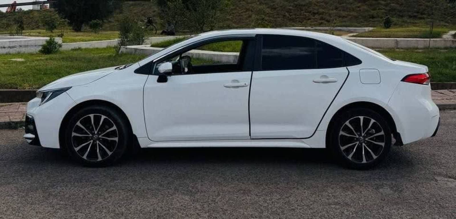 2022 Toyota Corolla D4-T — photo 4