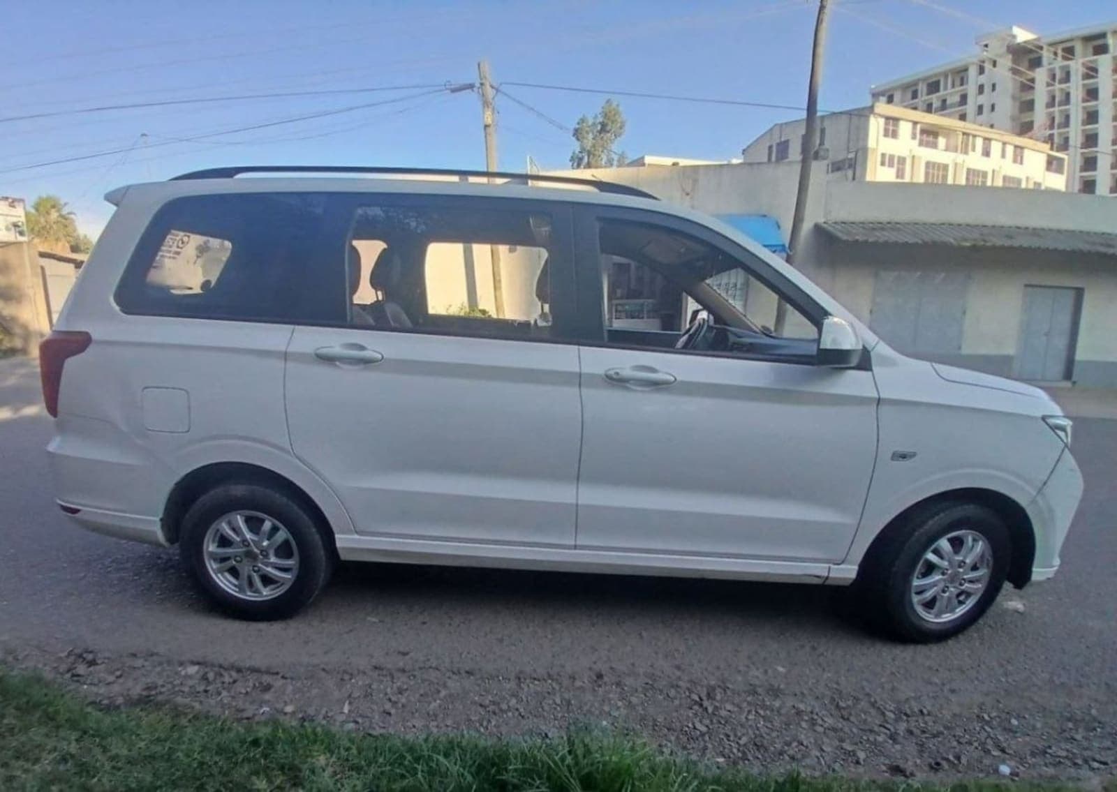 2023 Wuling Hongguang S — photo 7