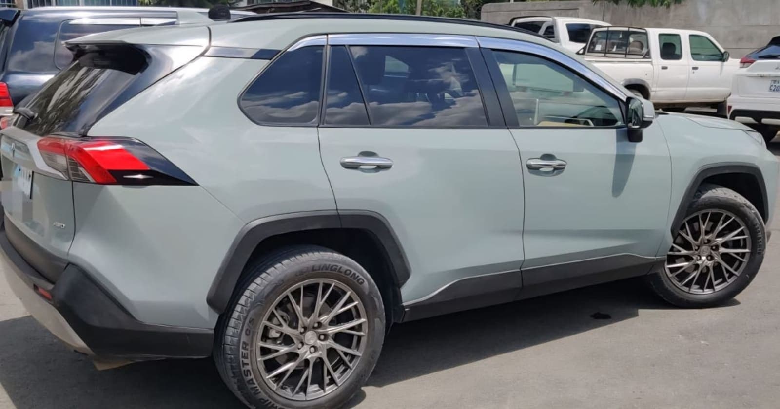 2020 Toyota Rav4 — photo 5