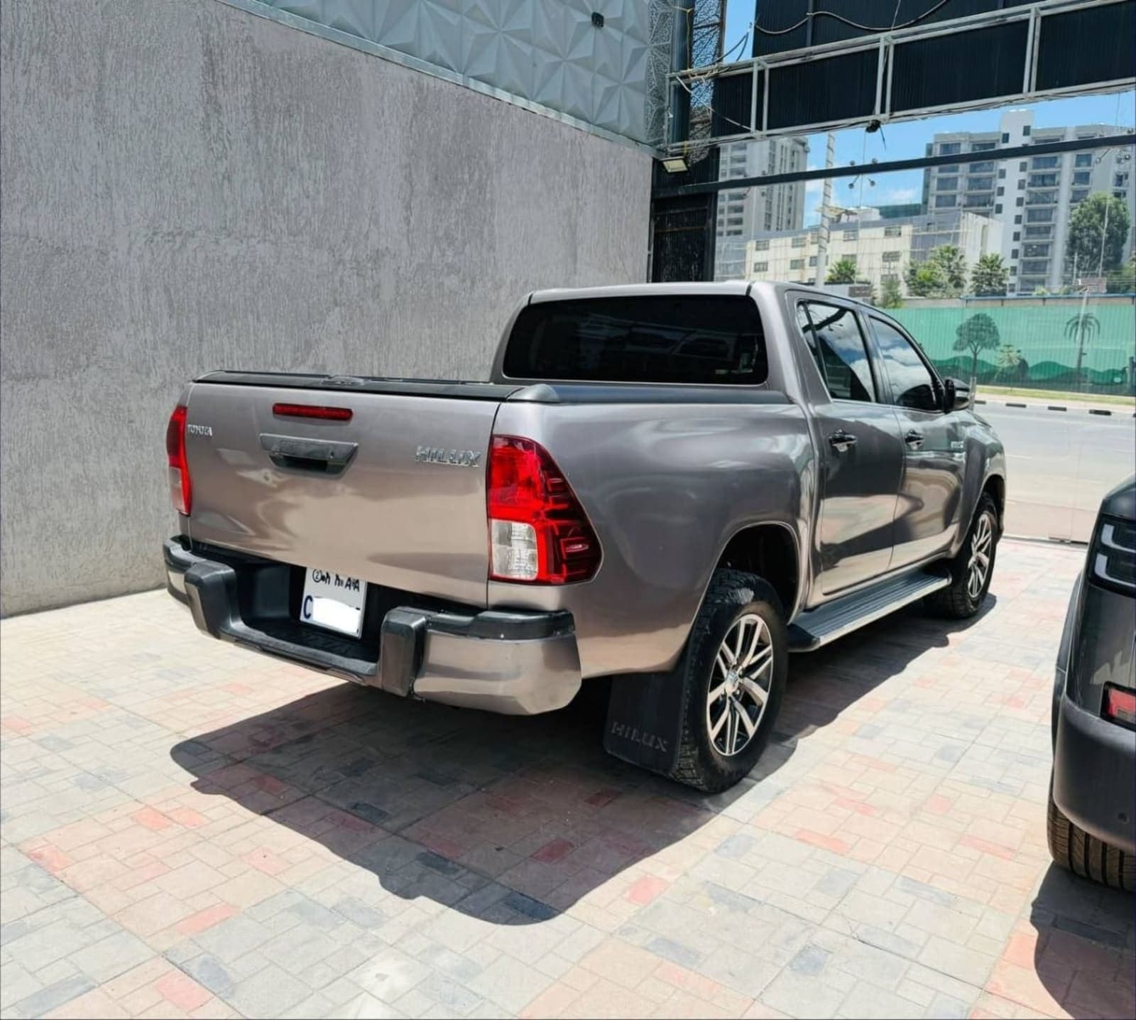2020 Toyota Hilux revolution — photo 5