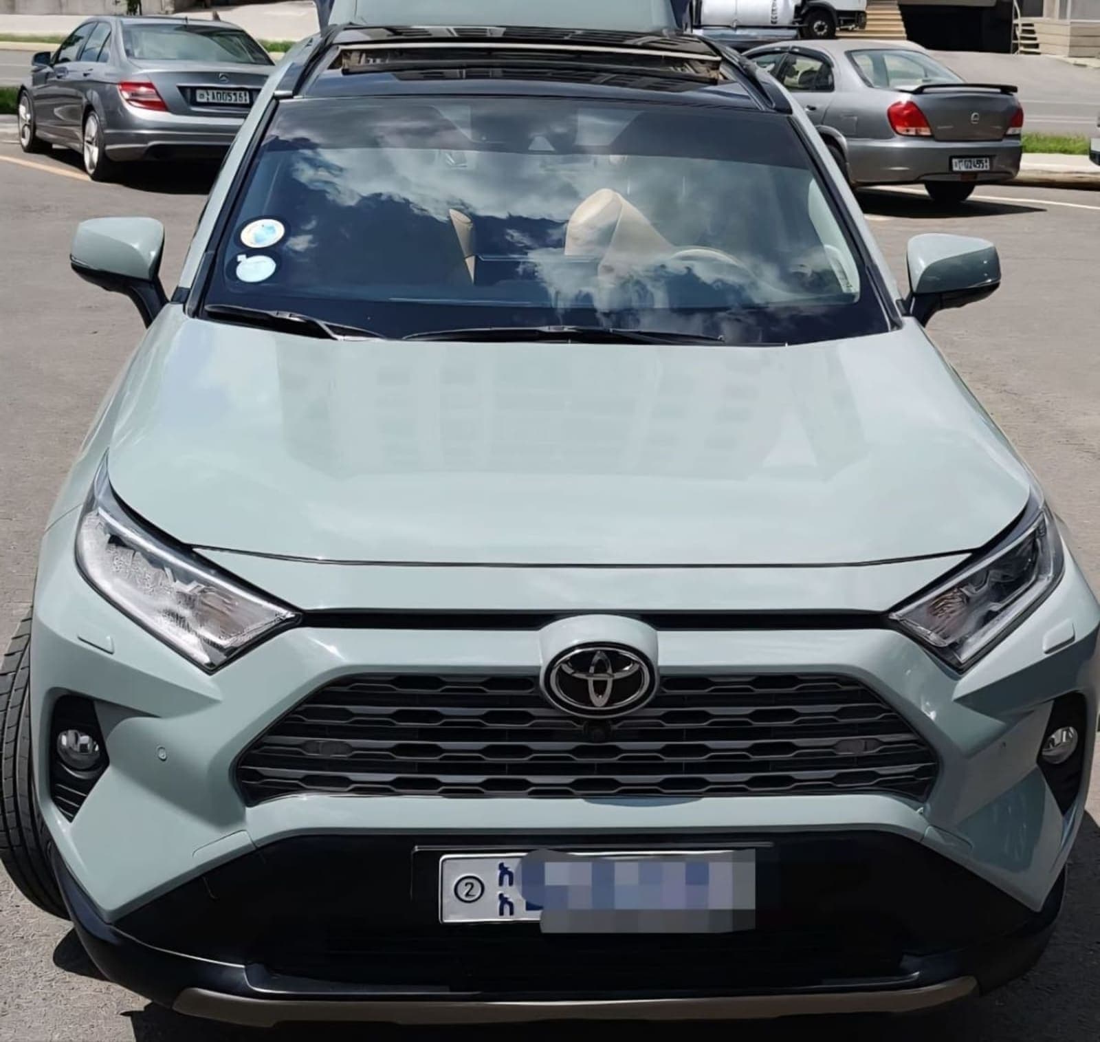 2020 Toyota Rav4 — photo 8