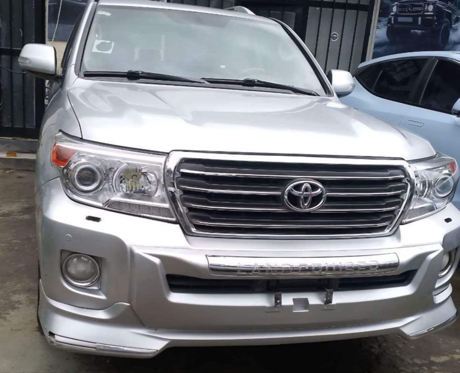 2014 Toyota Land Cruiser VXR — photo 5