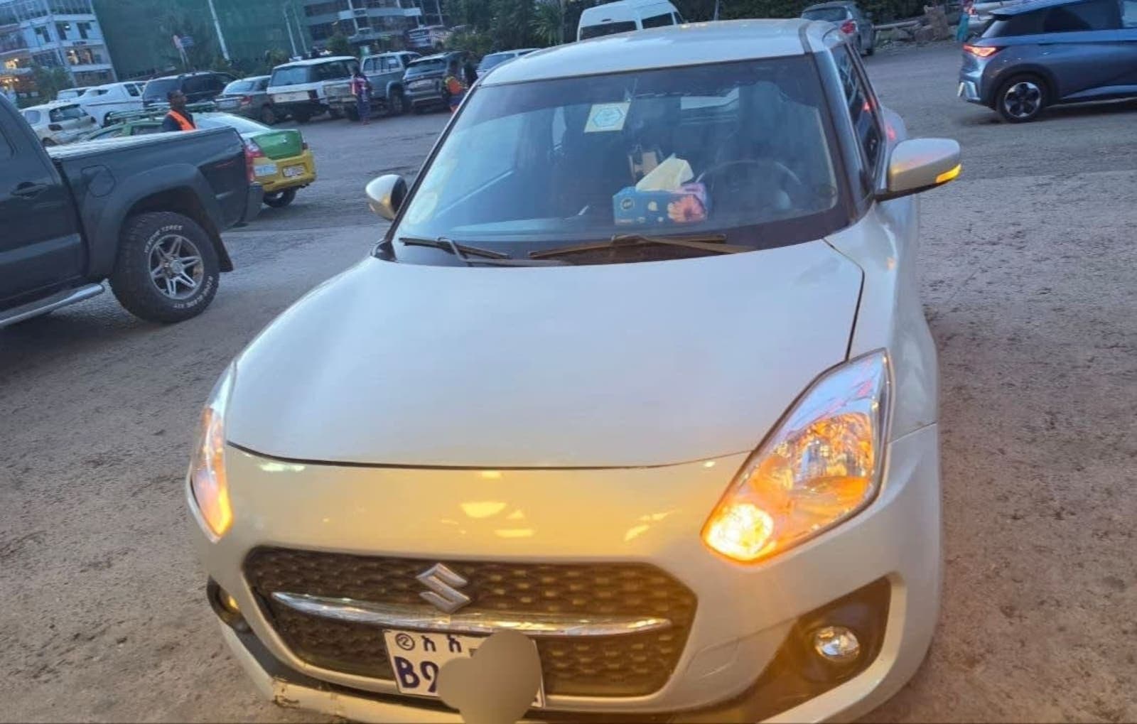 2021 SUZUKI SWIFT — photo 6