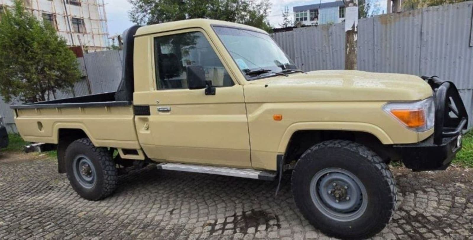 2002 Toyota Land Cruiser 1HZ Pickup โ photo 4