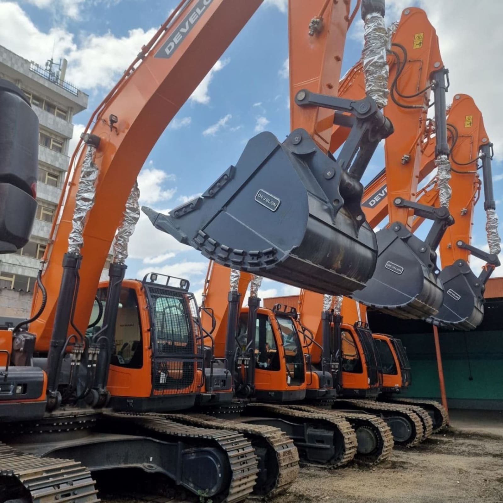 2026 Develon Excavator โ photo 3
