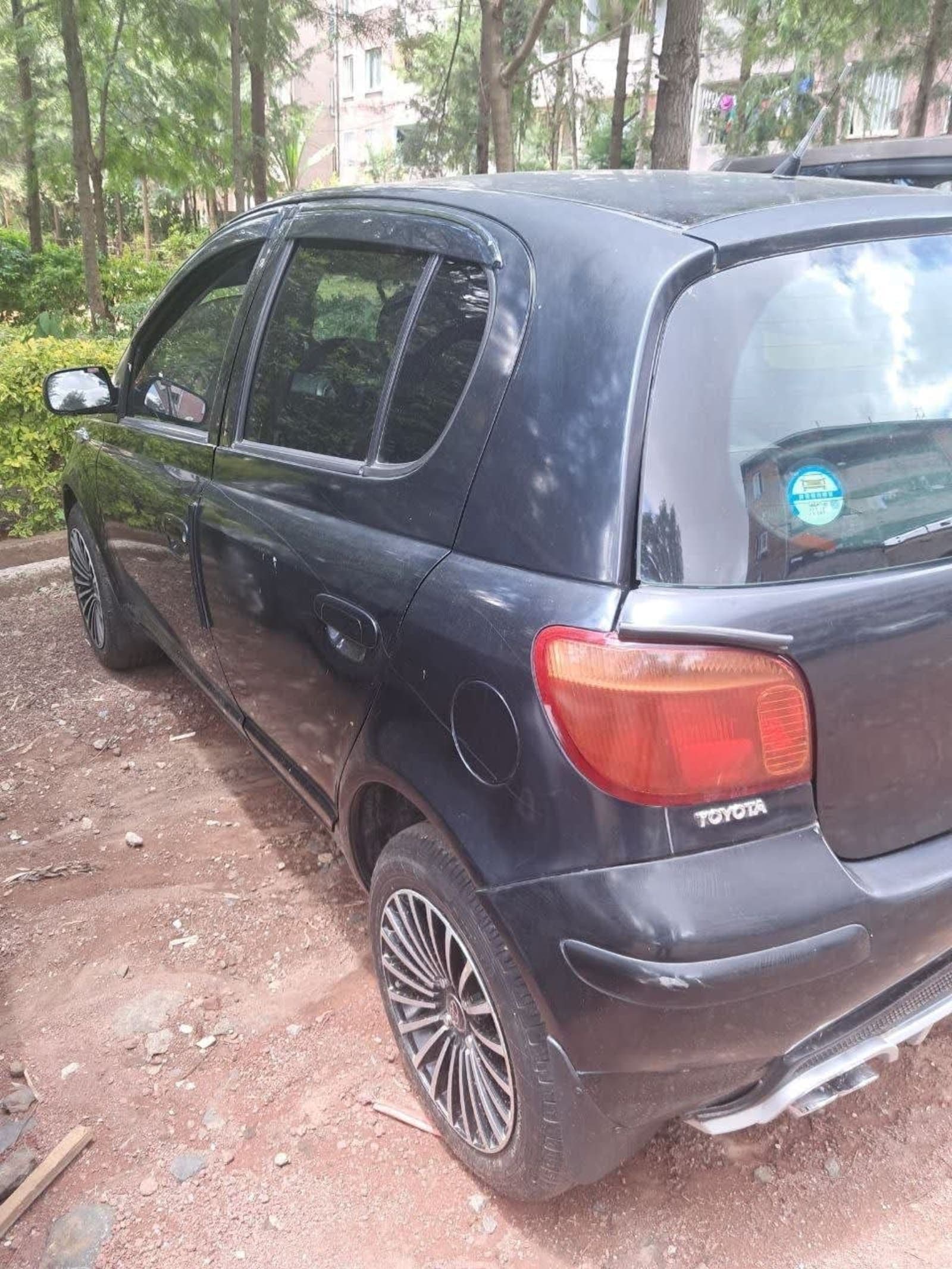 2005 Toyota Vitz Yaris — photo 2