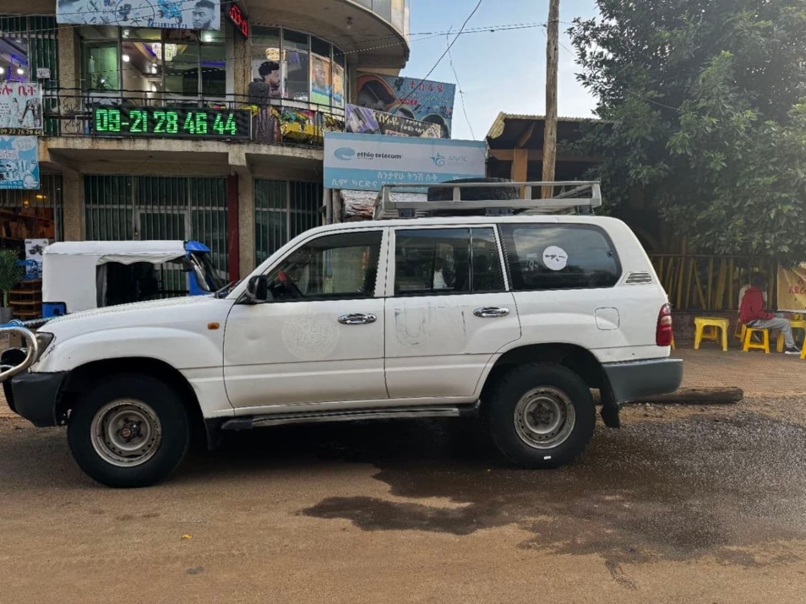 2005 Toyota Land Cruiser 105 — photo 2