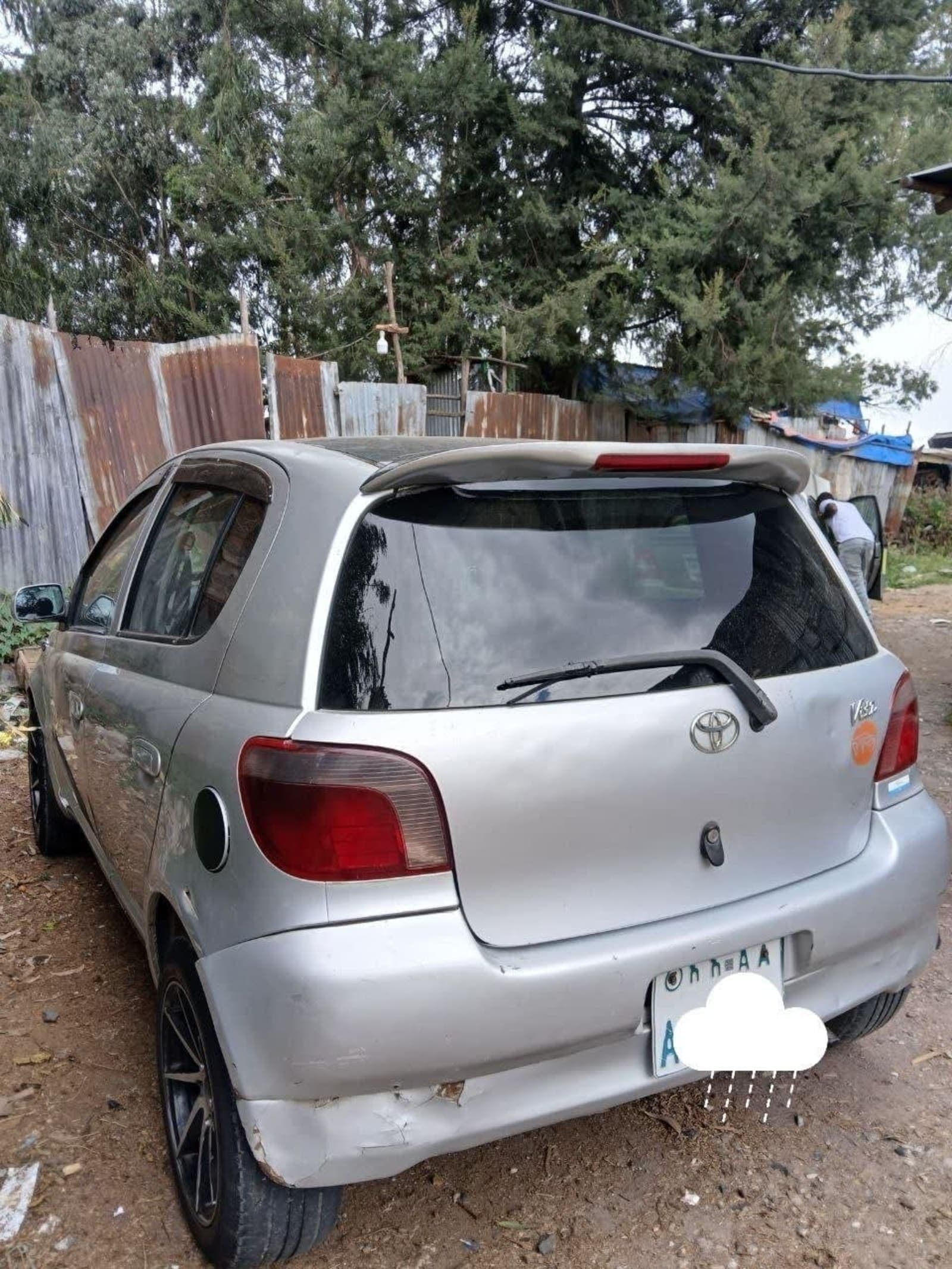 2001 Toyota Vitz