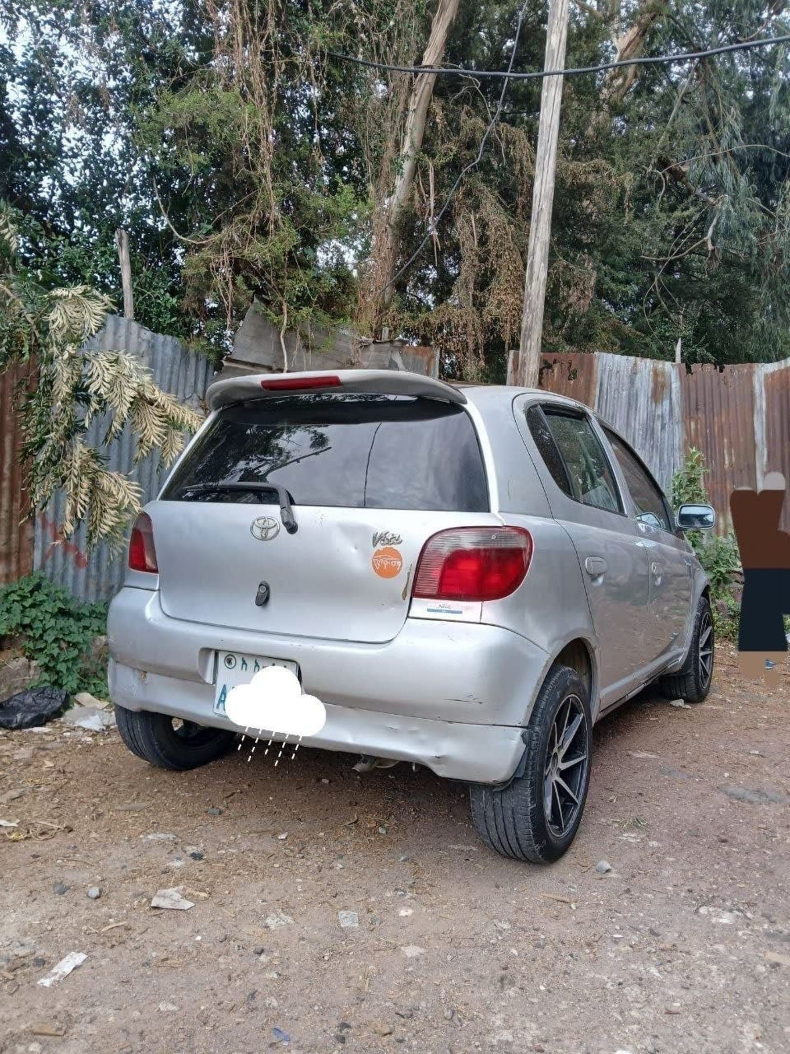 2001 Toyota Vitz — photo 3