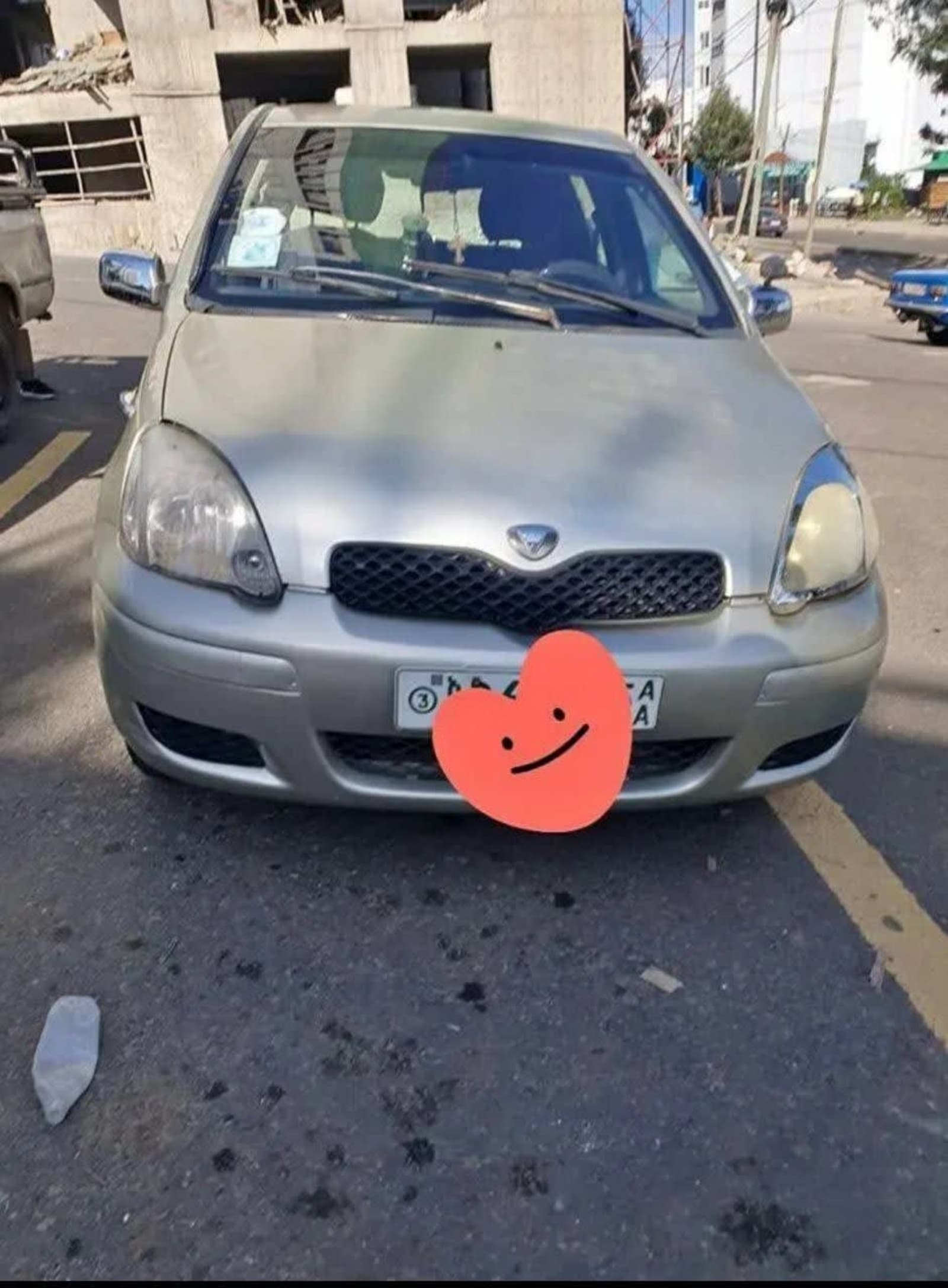 2002 Toyota Vitz