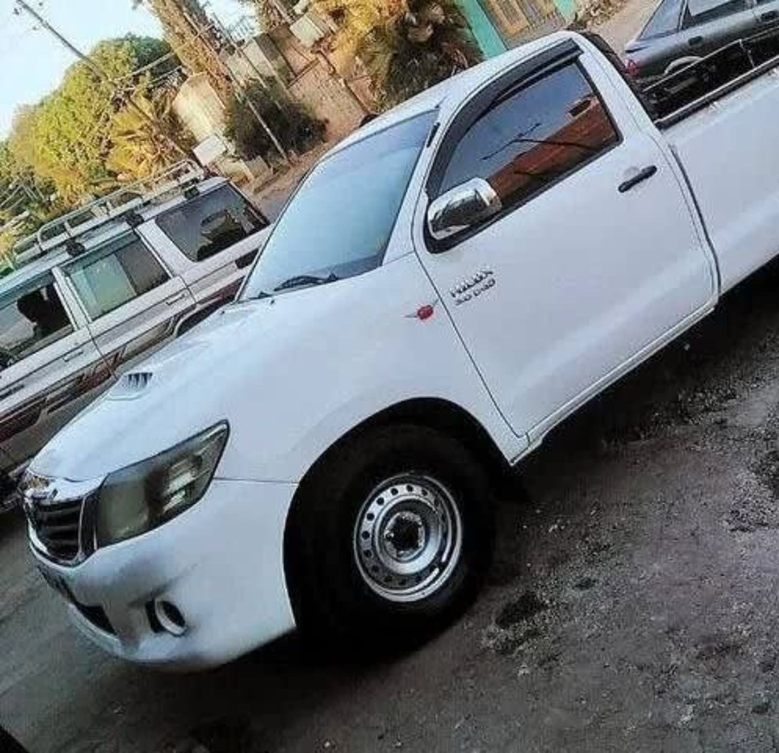 2011 Toyota Hilux King Cab — photo 4