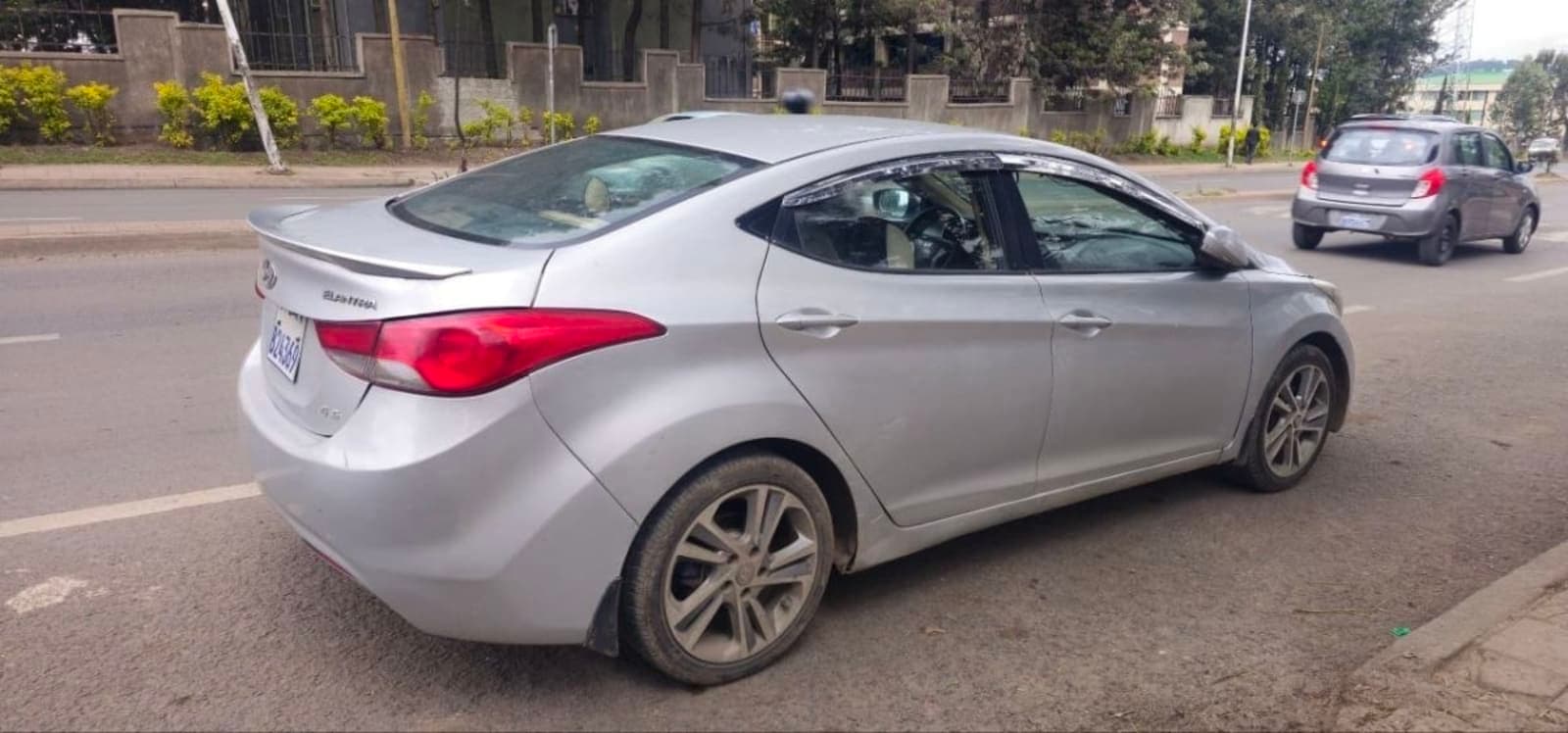 2013 Hyundai Elantra — photo 3
