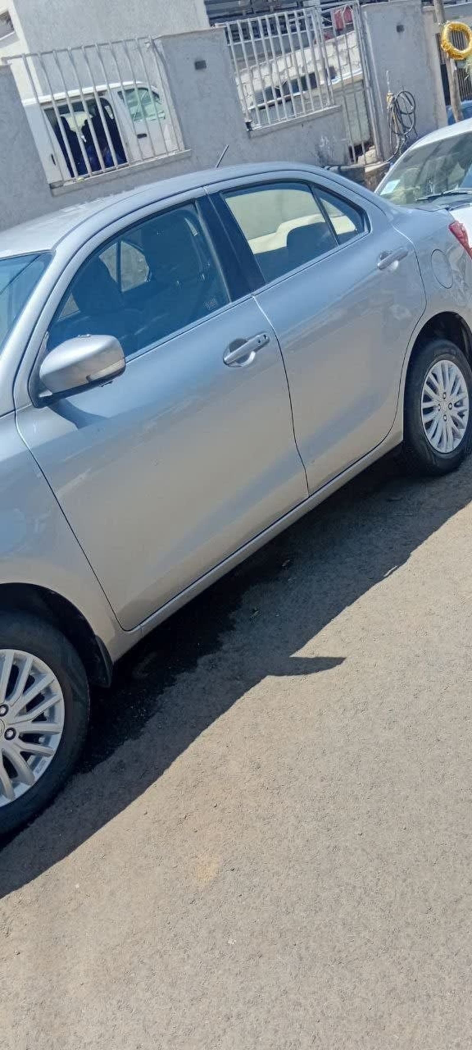2021 Suzuki Dzire — photo 2
