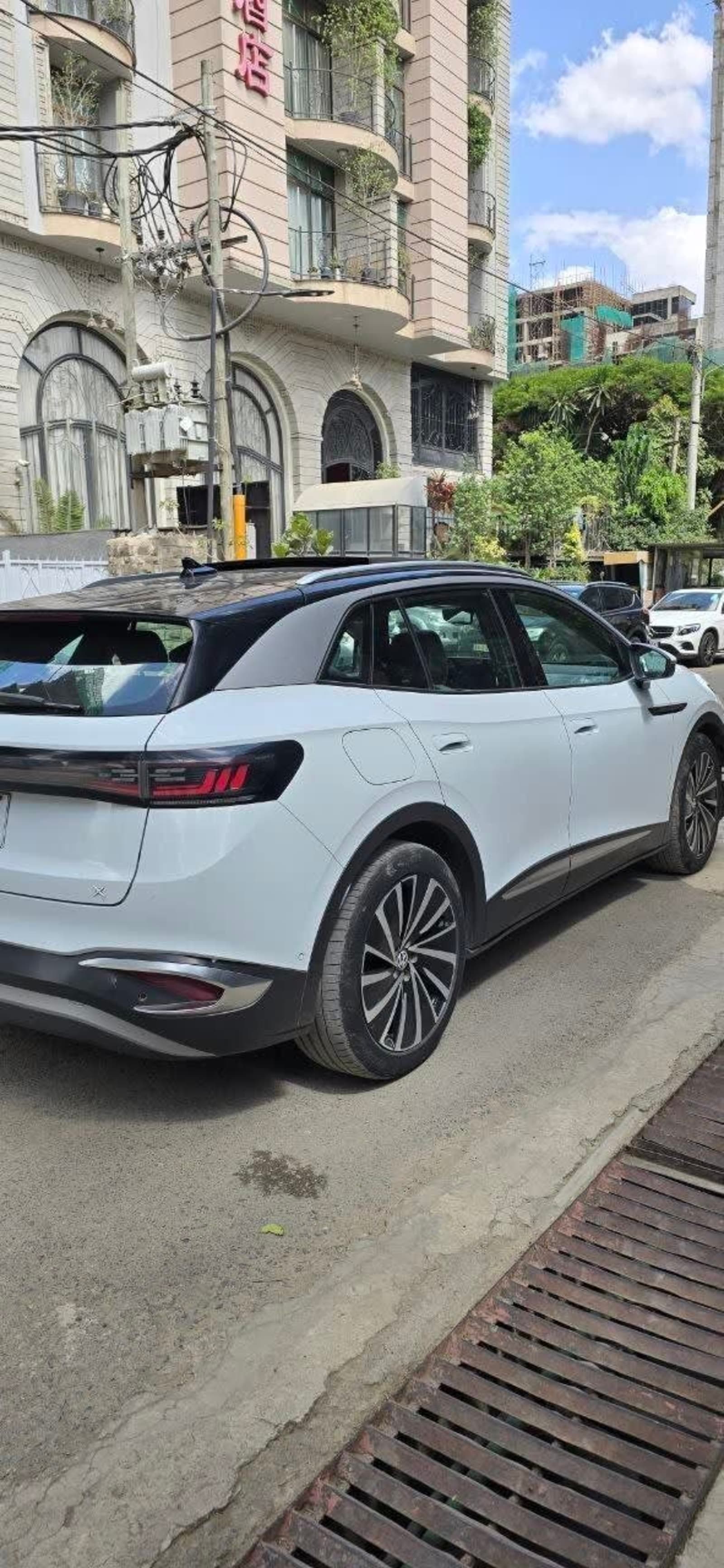 2022 Volkswagen ID.4 x Pro — photo 3