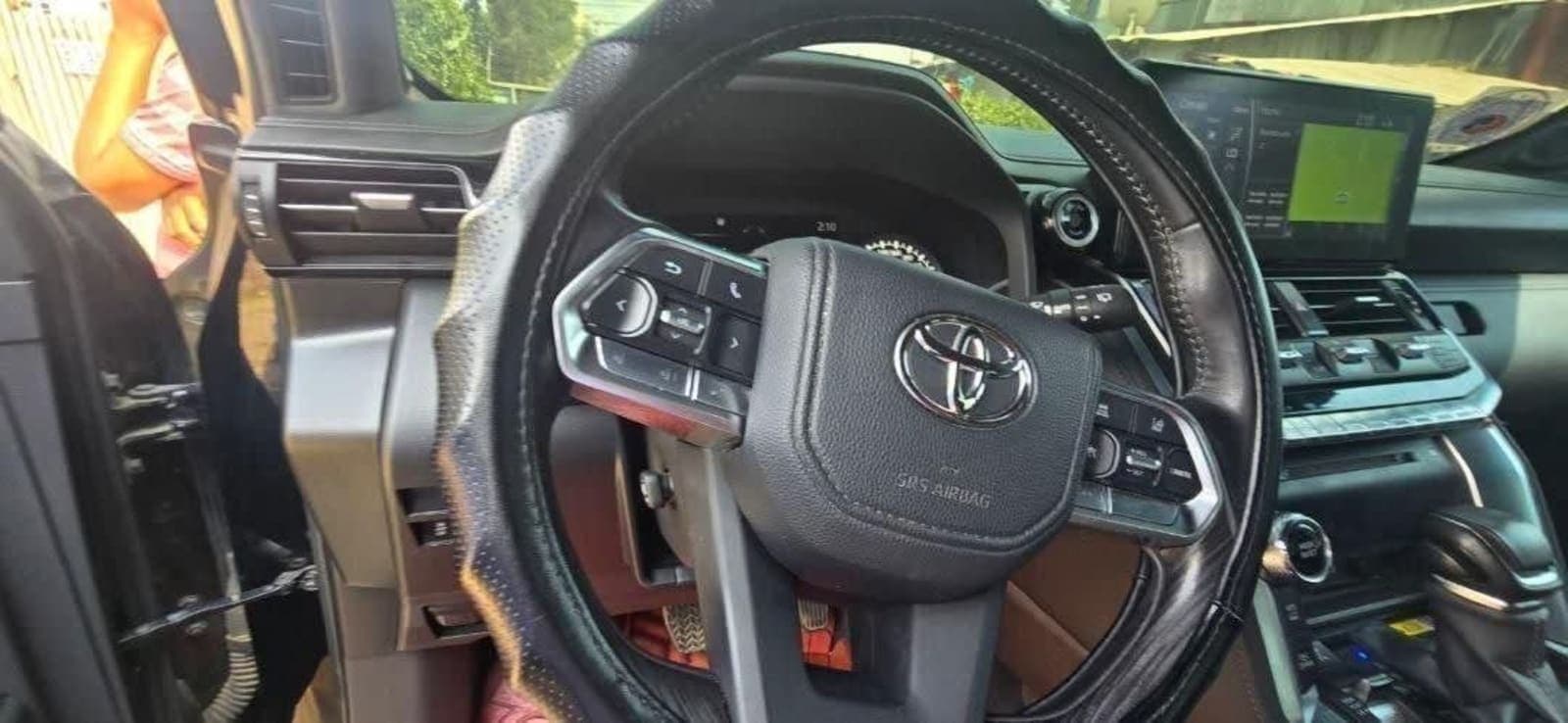 2023 Toyota Landcruiser VX.R — photo 2