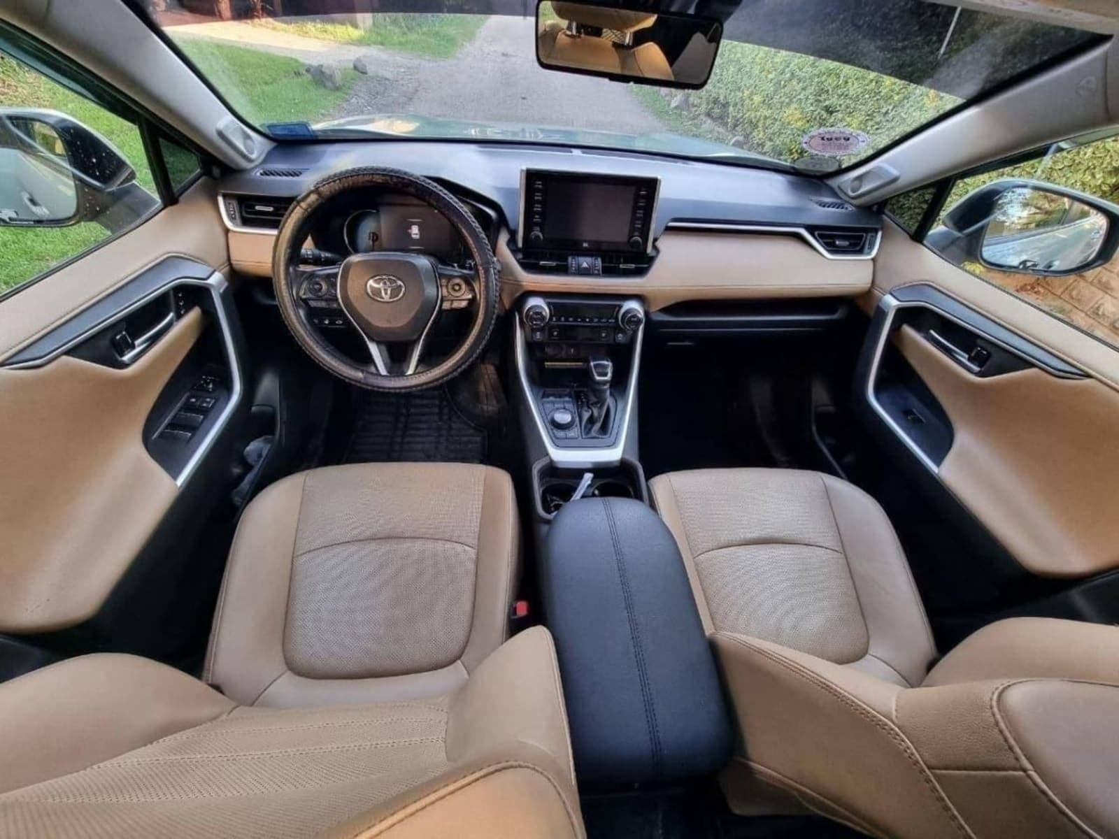 2021 Toyota Rav4 — photo 2