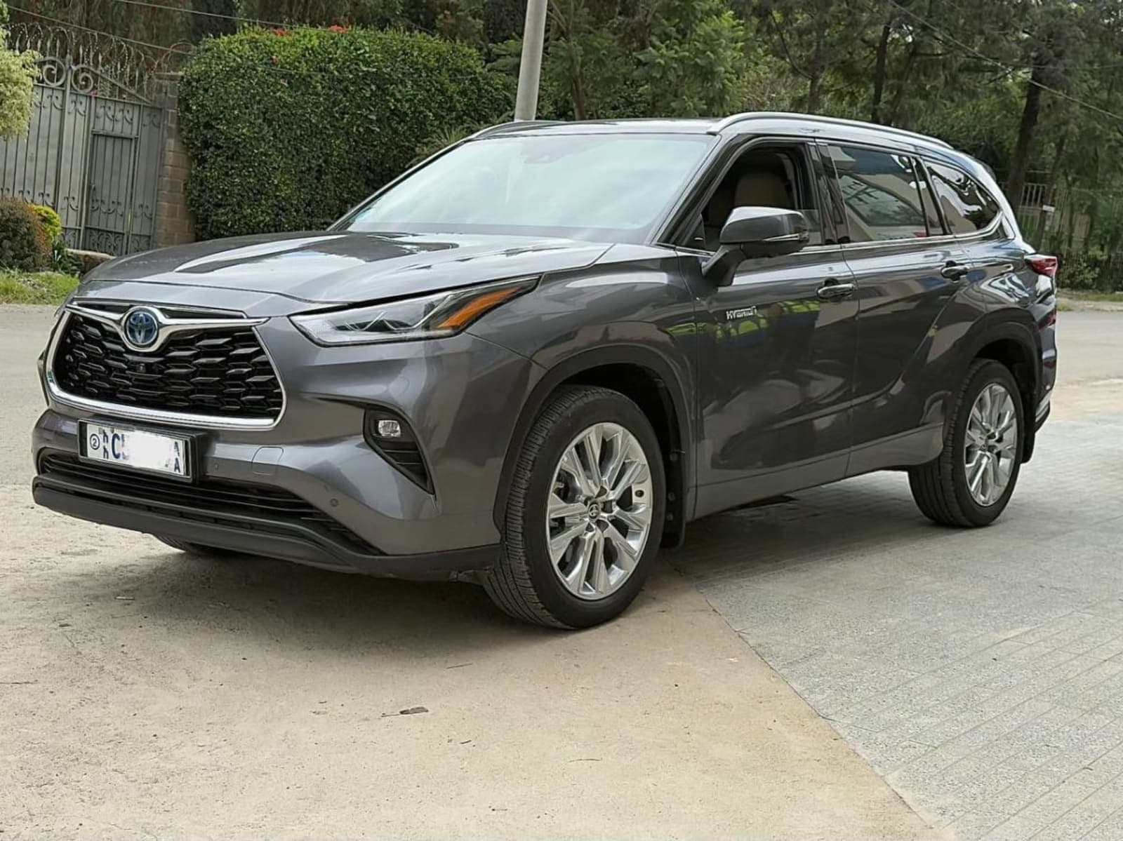 2023 Toyota Highlander — photo 4