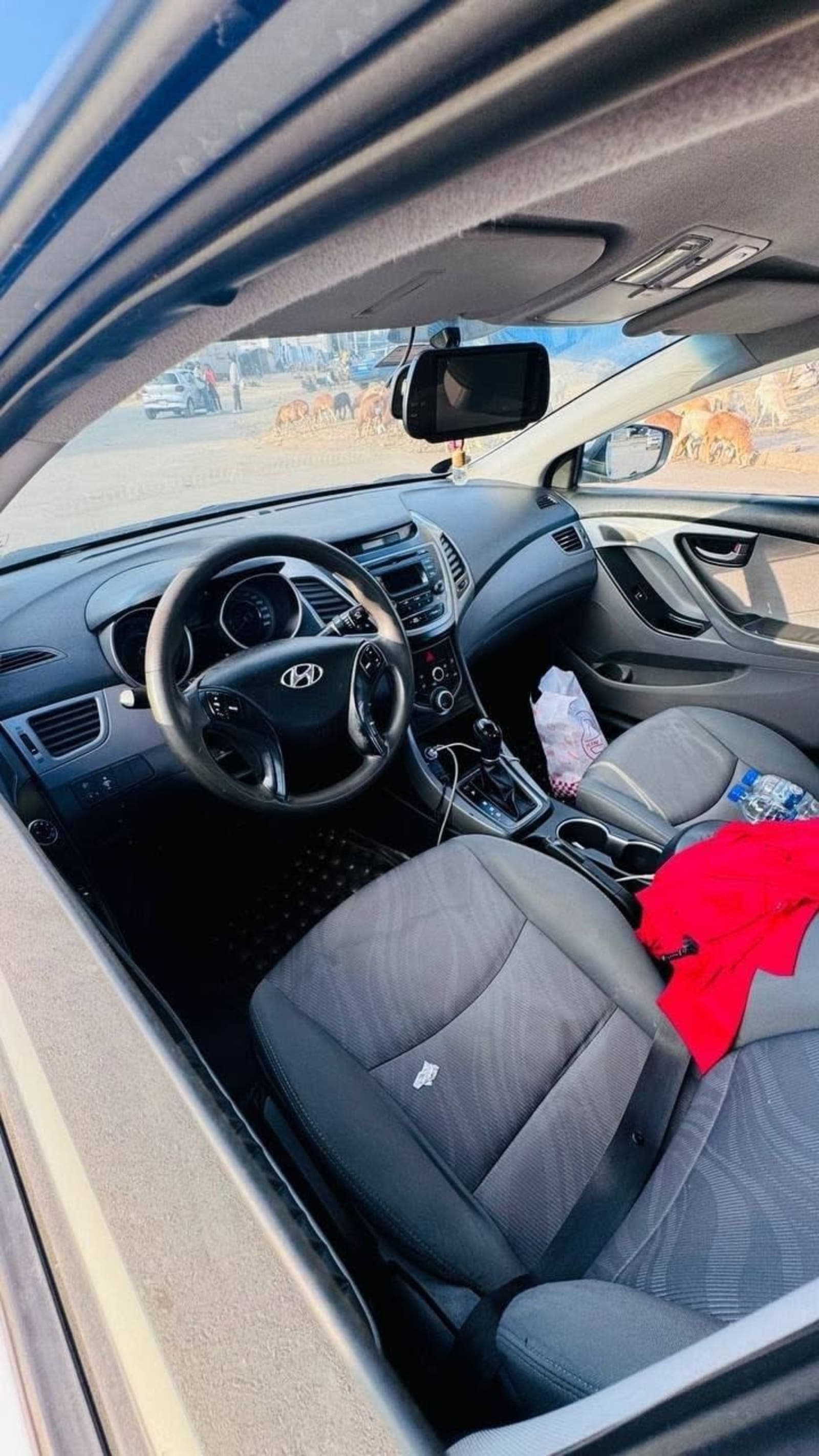 2015 Hyundai Elantra — photo 4