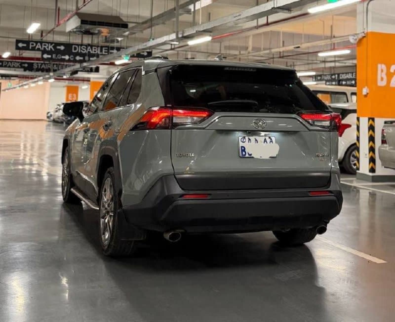 2020 Toyota Rav4 — photo 2