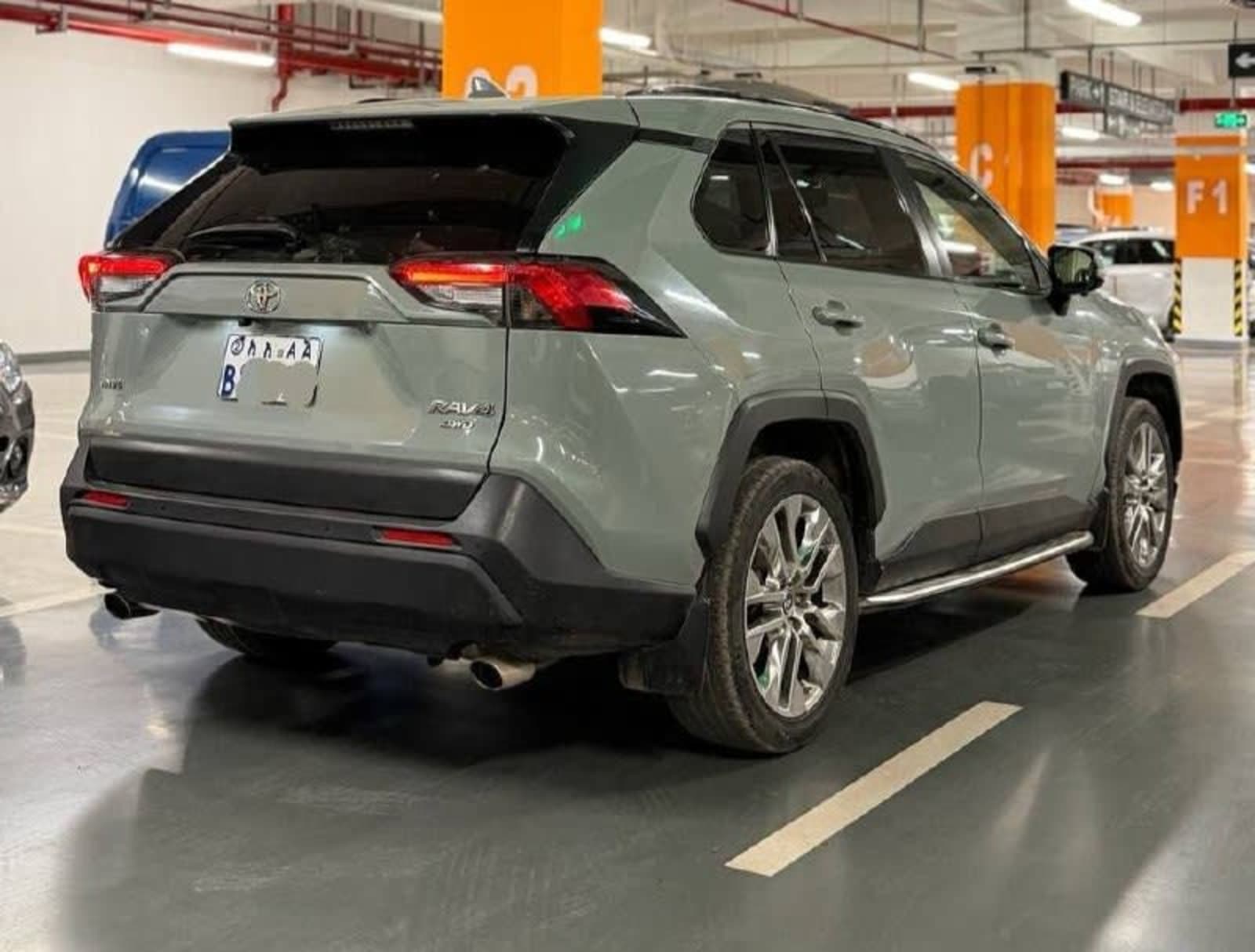 2020 Toyota Rav4 — photo 4