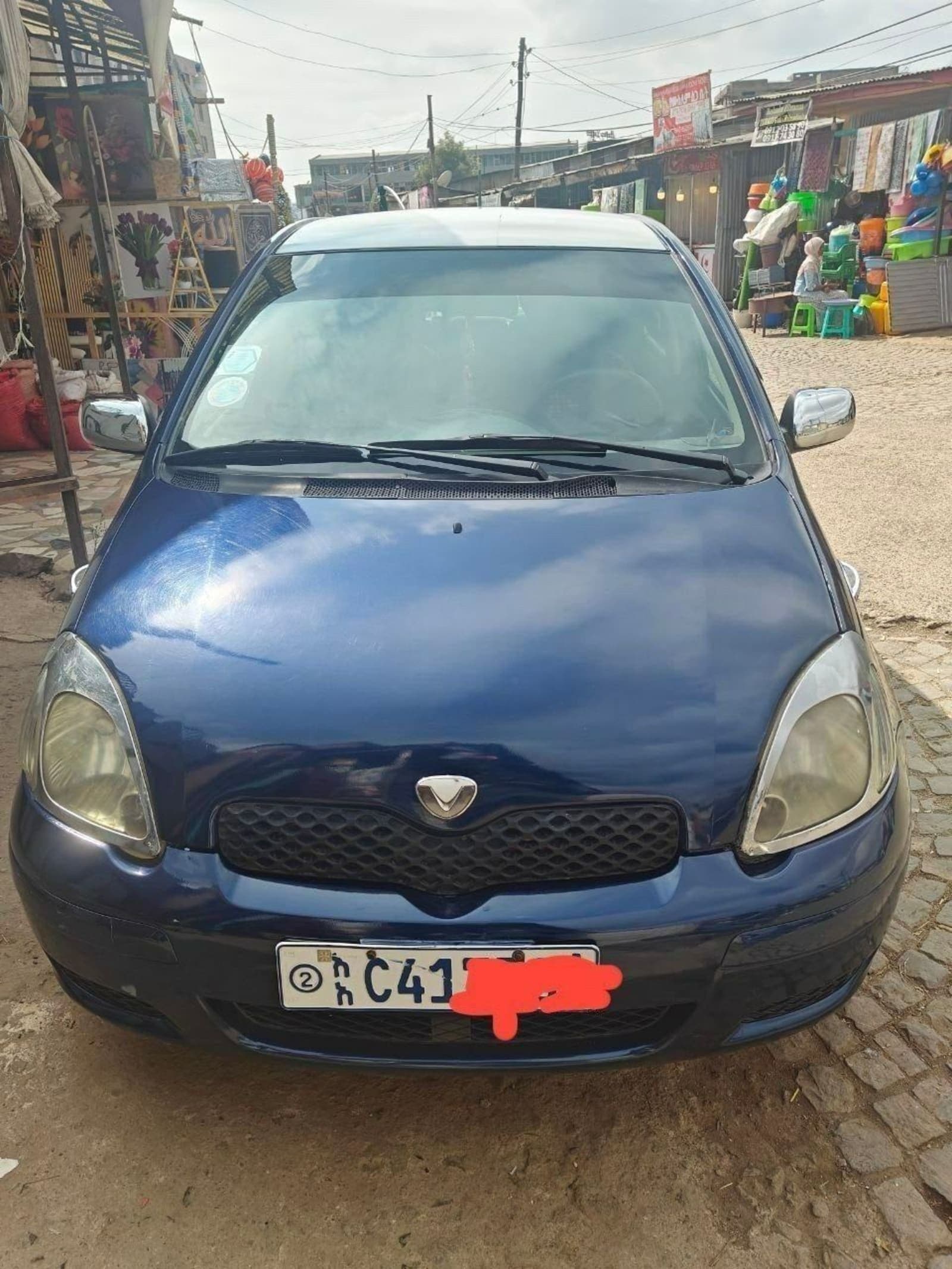 2004 Toyota Vitz — photo 3