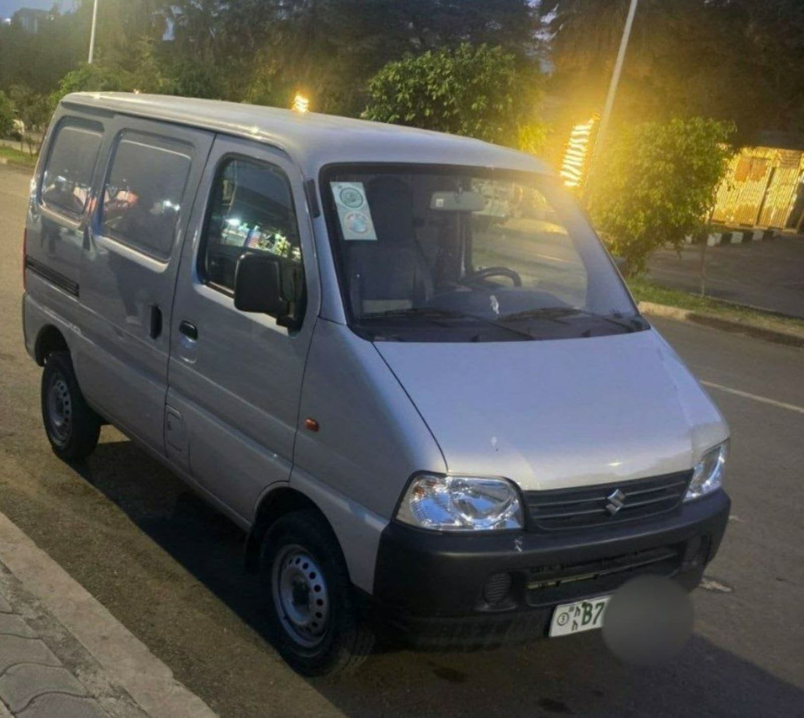 2023 Suzuki EECO